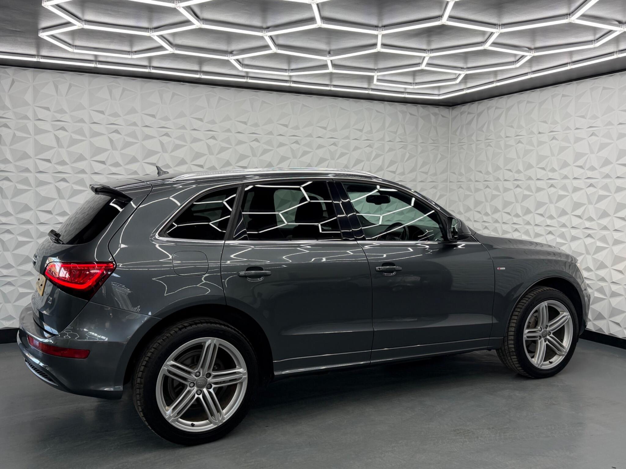 Audi Q5 - Image 9