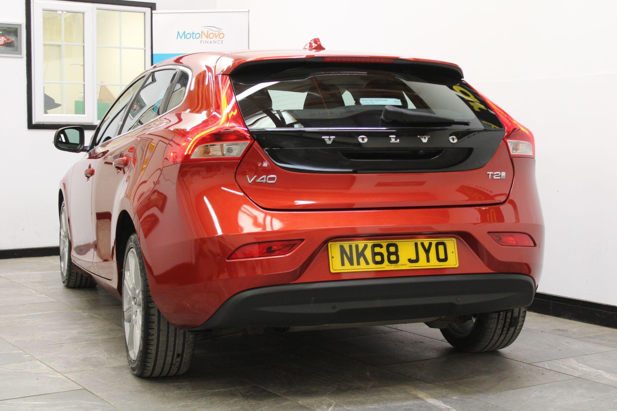 Volvo V40 - Image 18