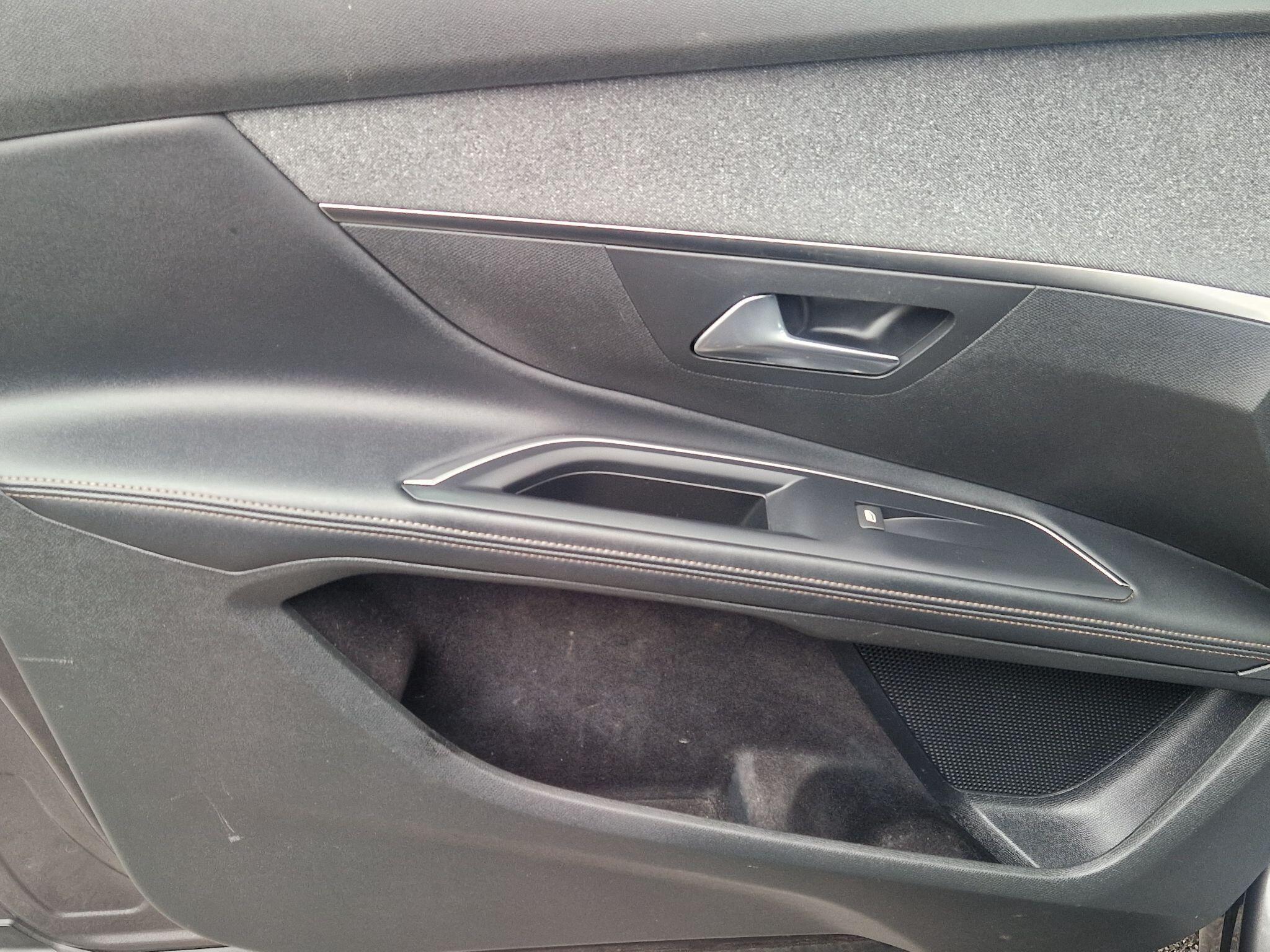 Peugeot 5008 - Image 39