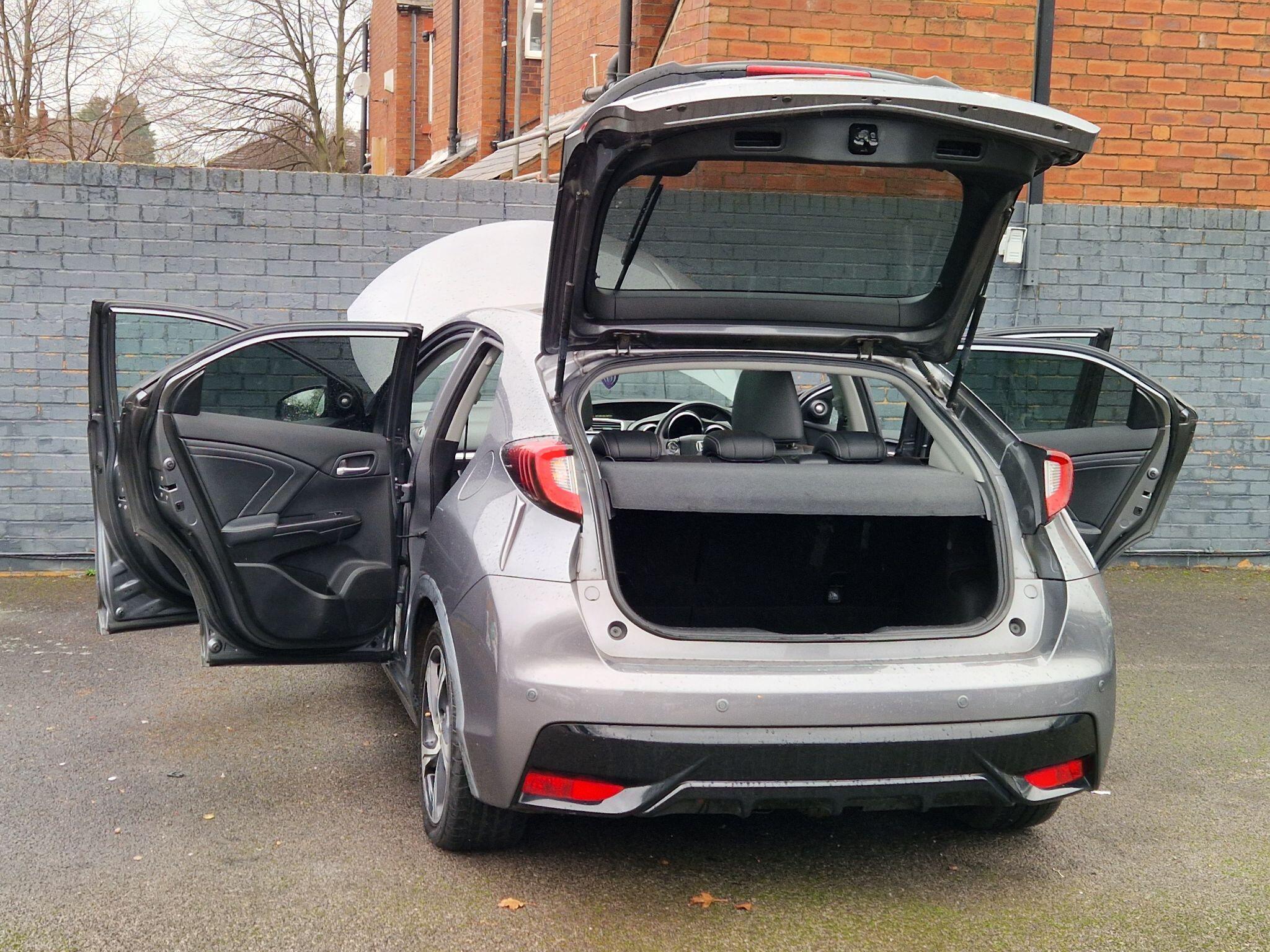 Honda Civic - Image 20