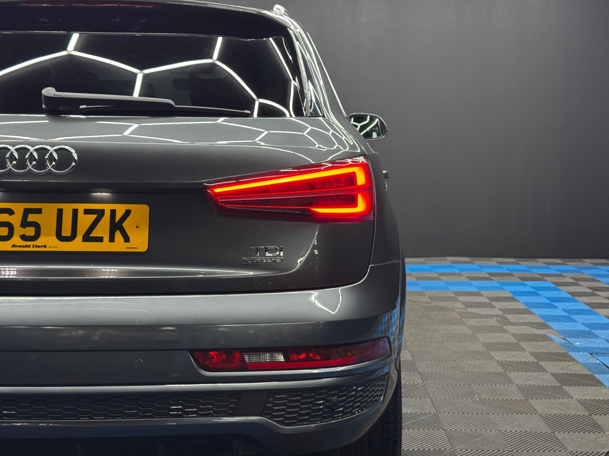 Audi Q3 - Image 42