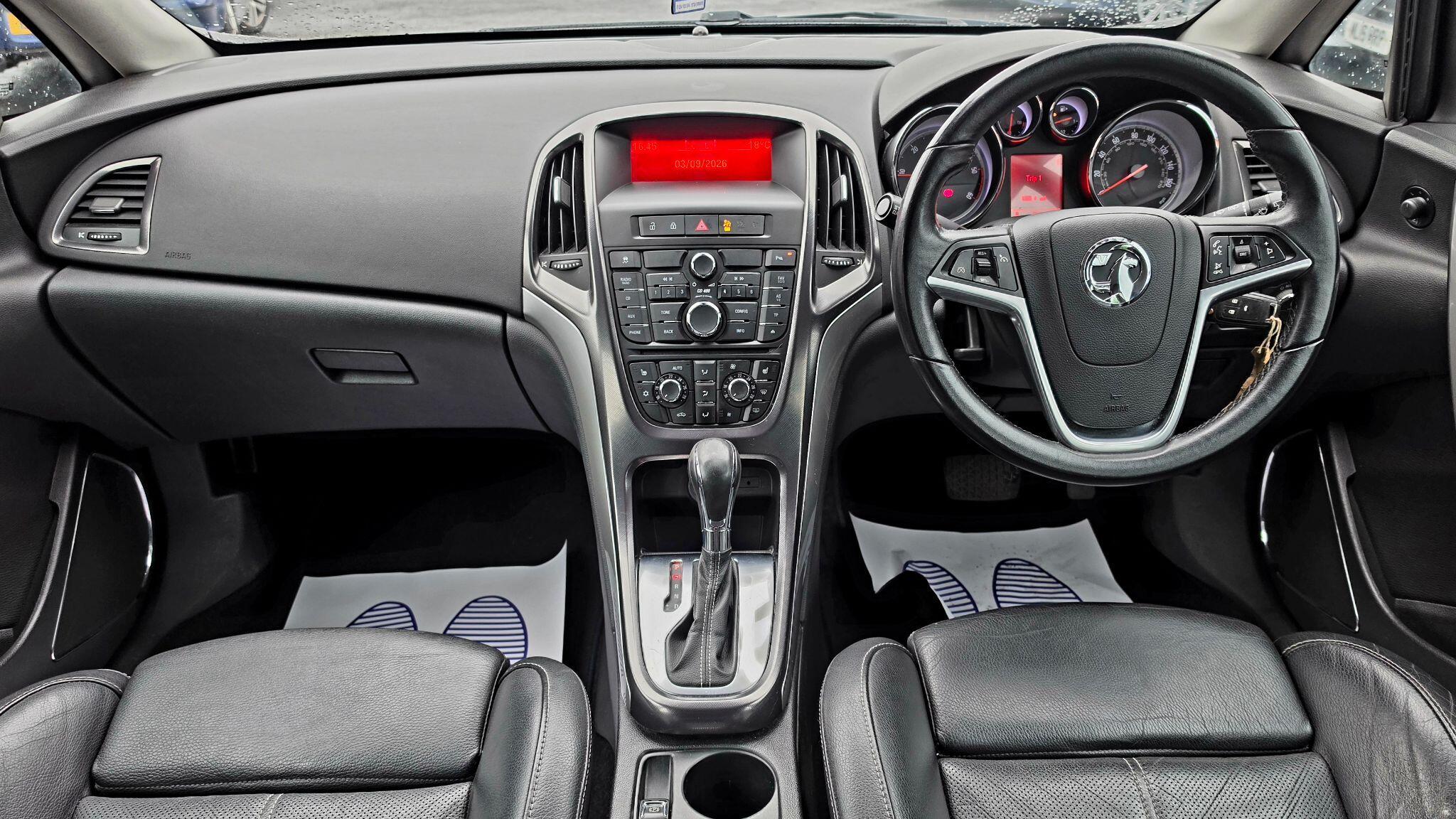 Vauxhall Astra - Image 20