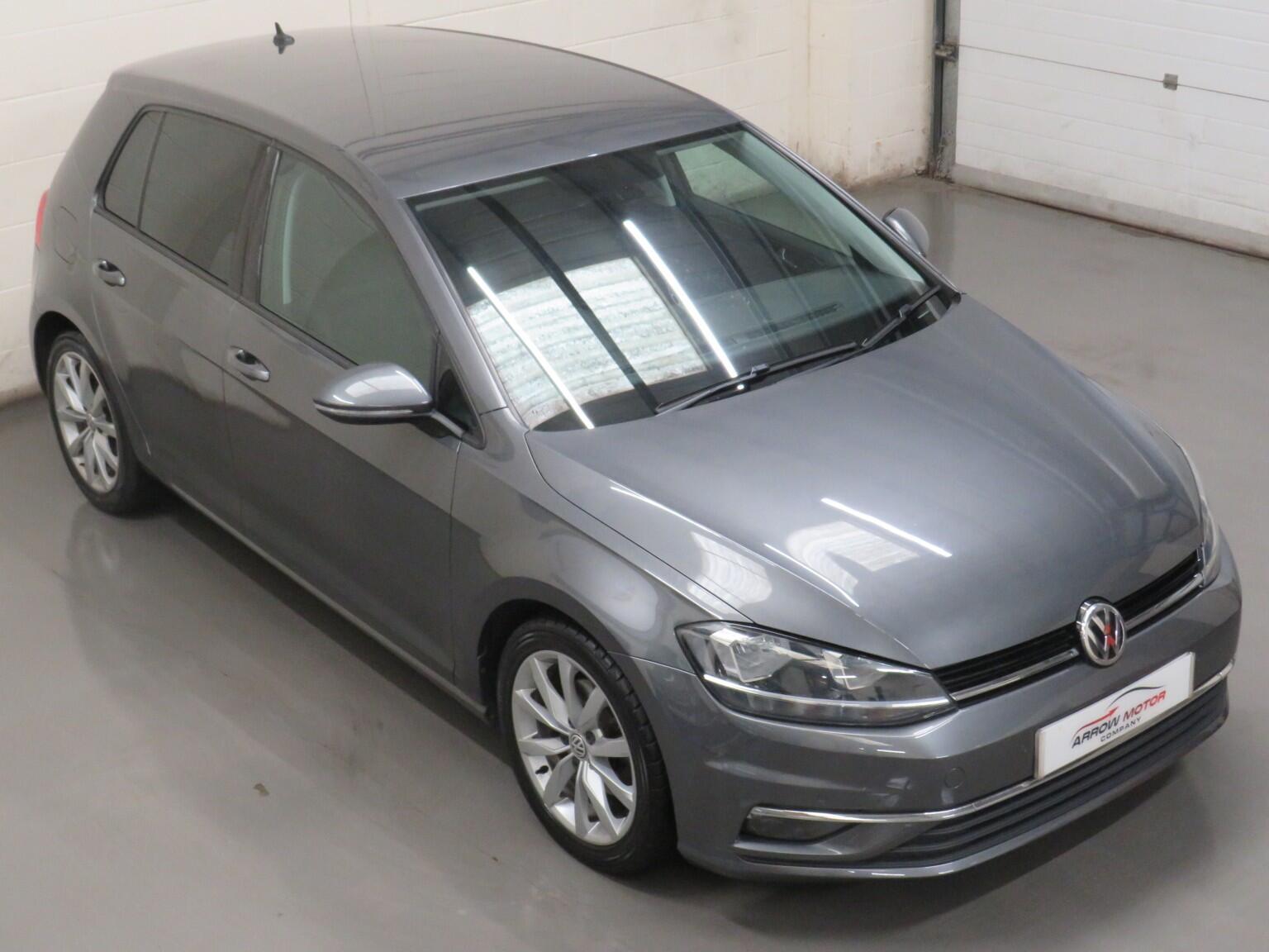 Volkswagen Golf - Image 11