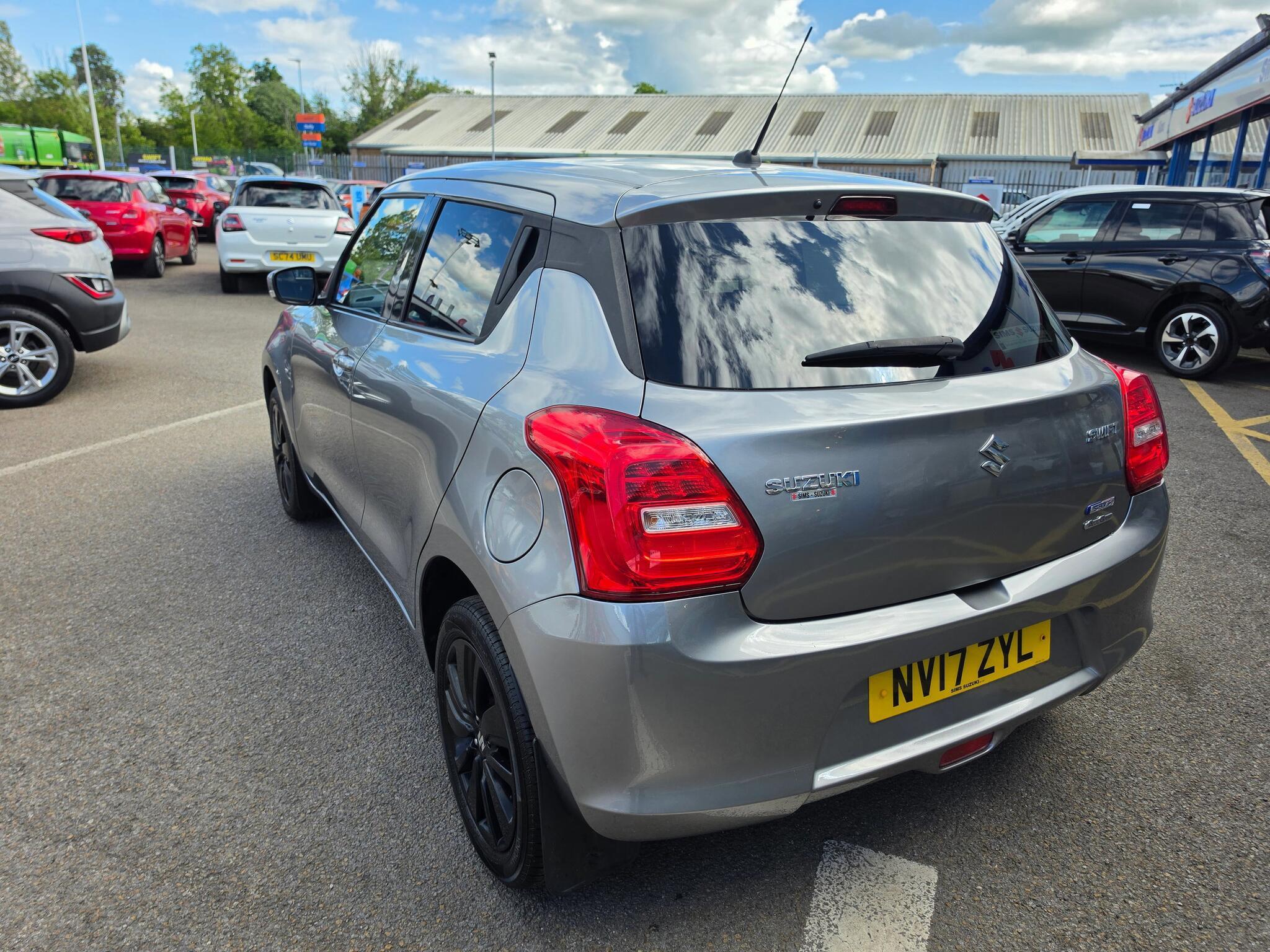 Suzuki Swift - Image 9
