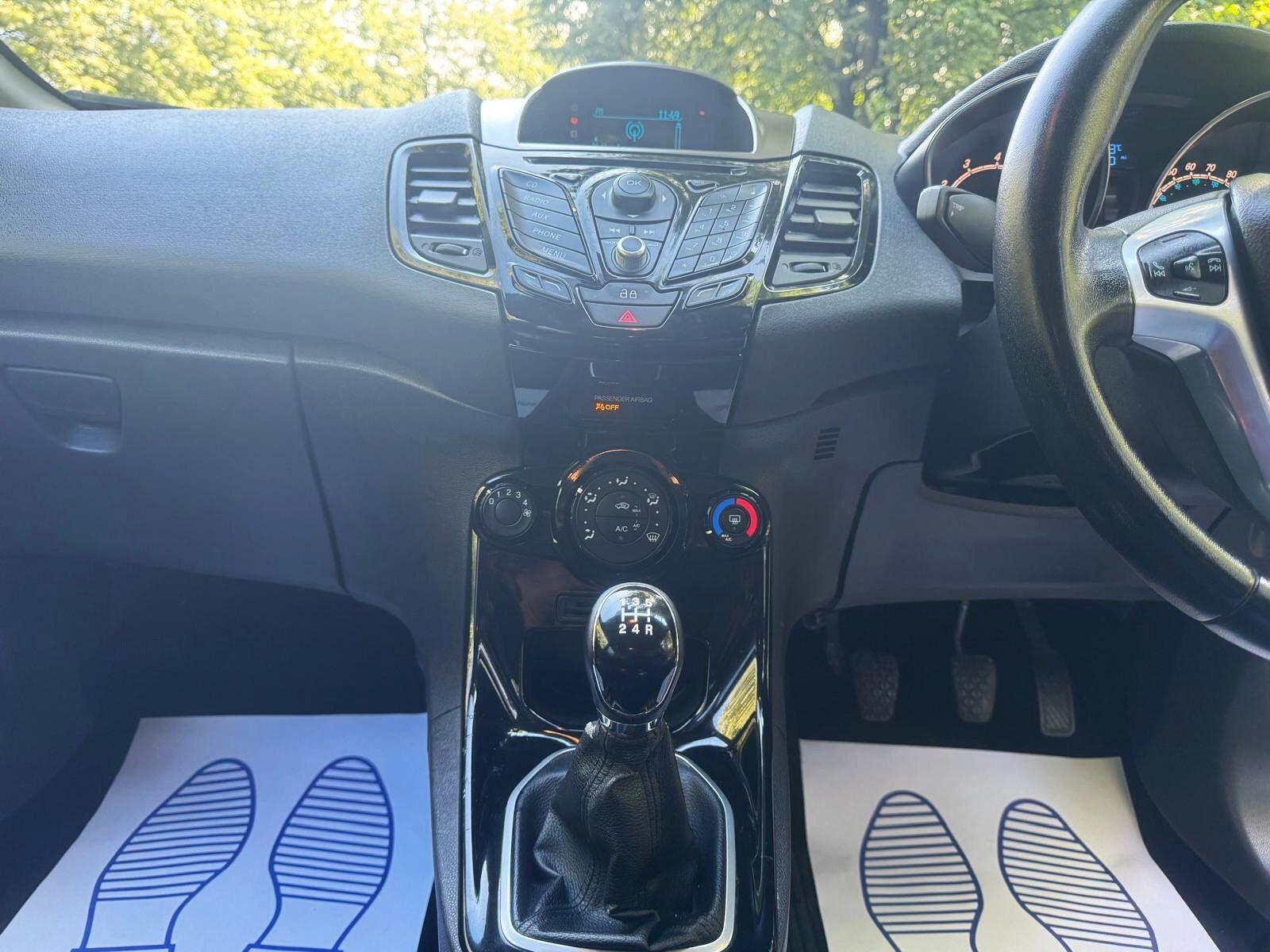 Ford Fiesta - Image 13