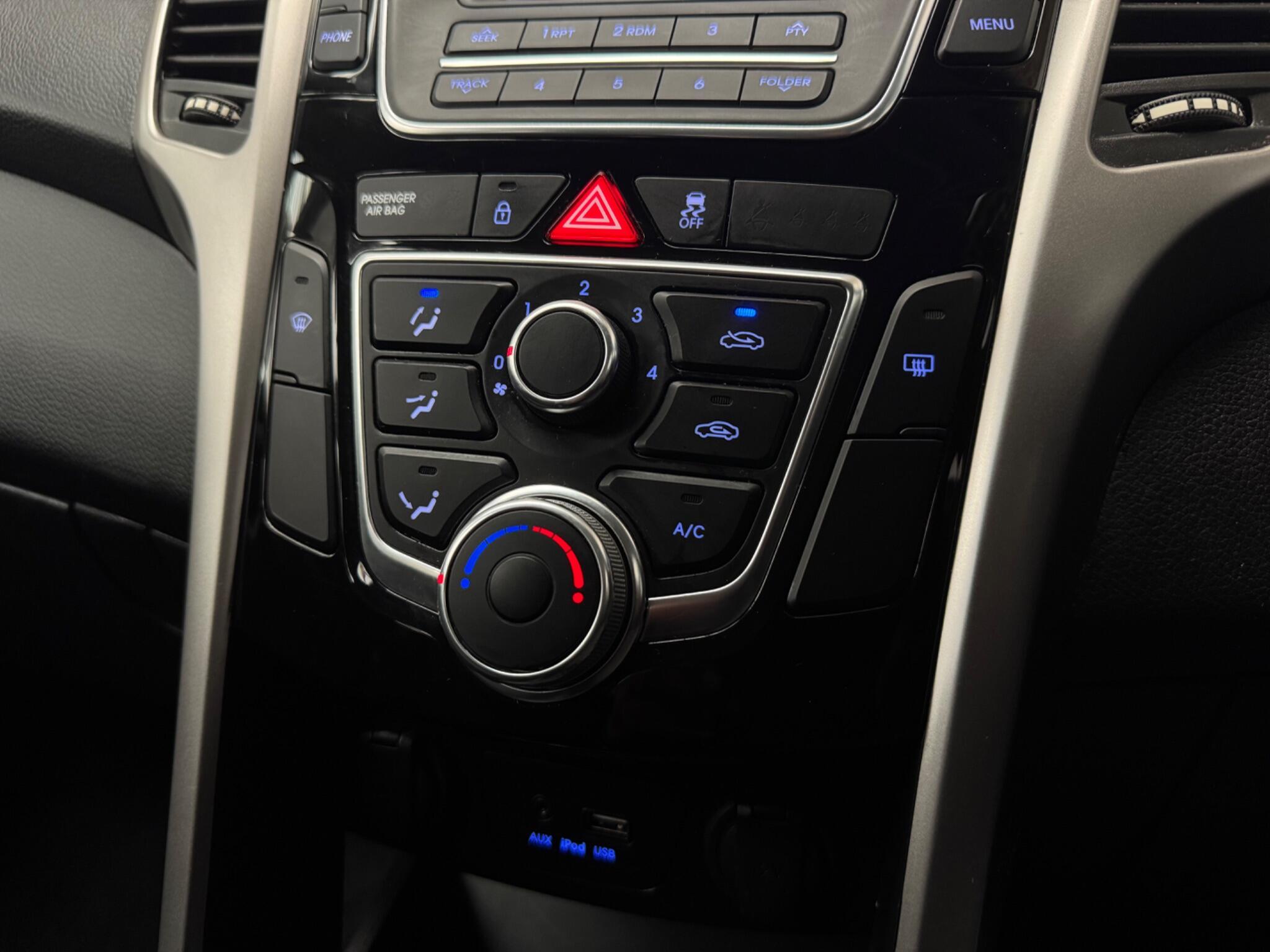 Hyundai i30 - Image 16