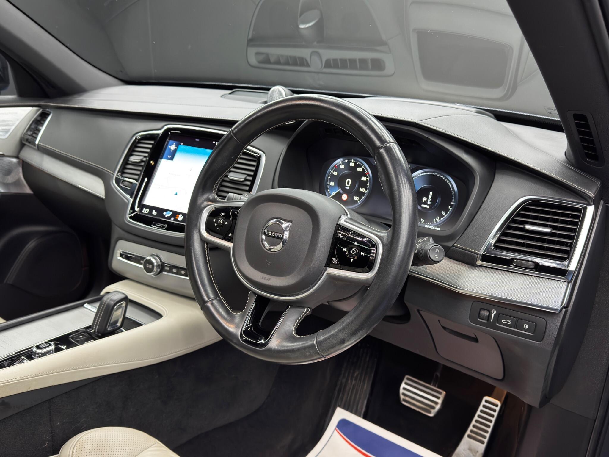 Volvo XC90 - Image 9