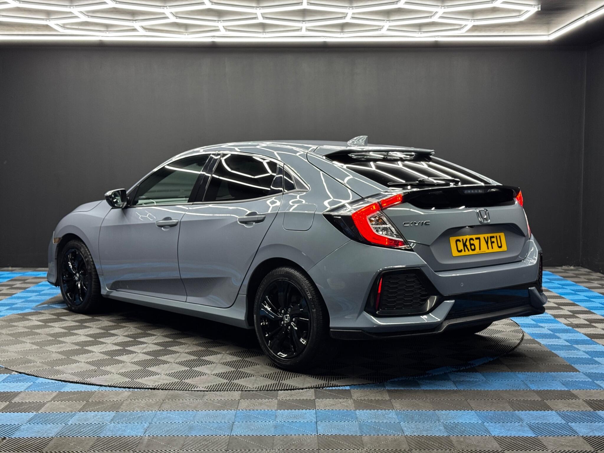 Honda Civic - Image 7