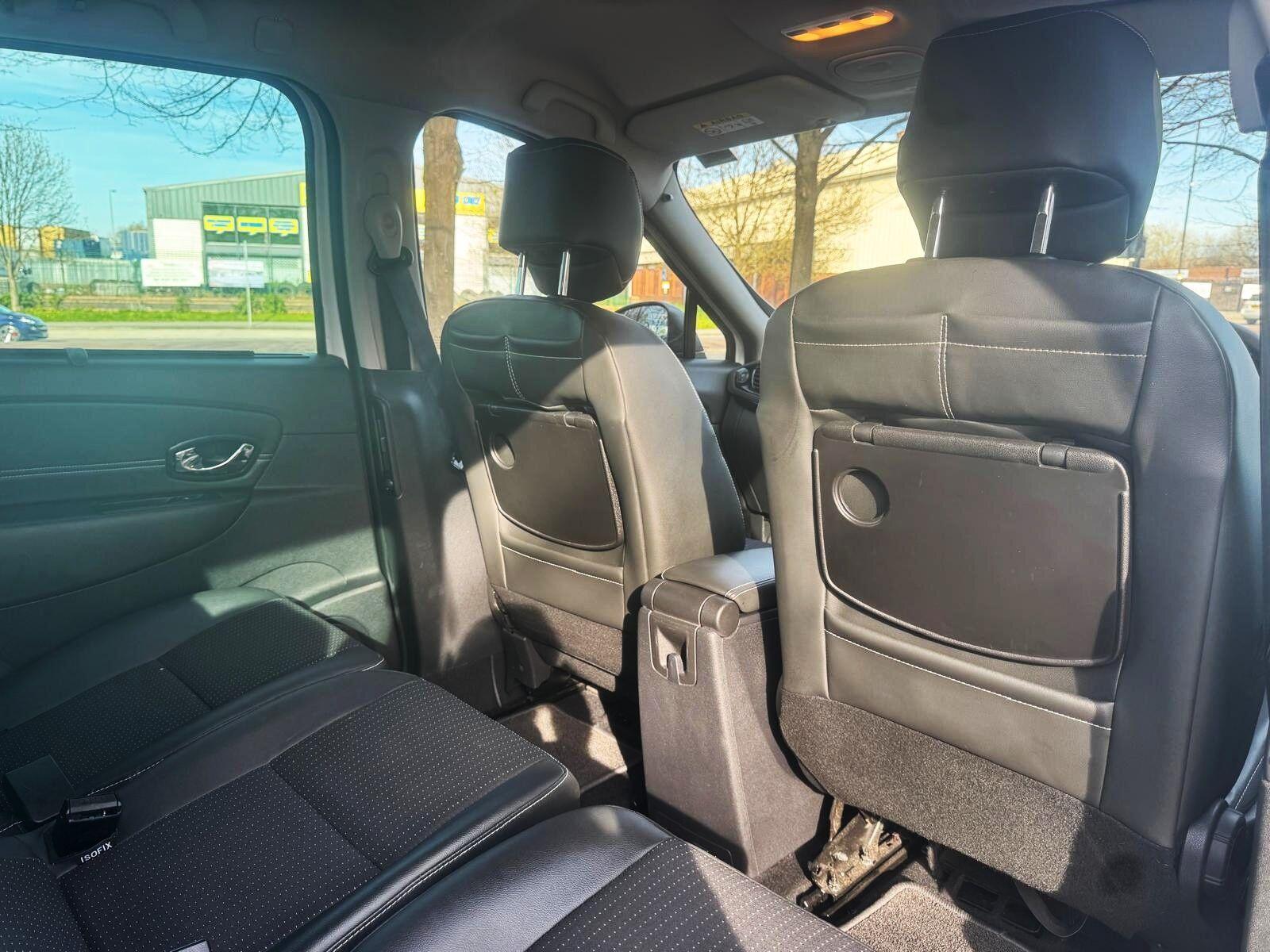 Renault Grand Scenic - Image 29