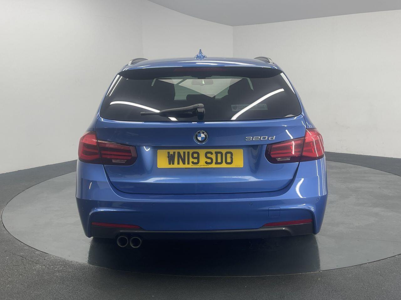 BMW 3 Series - Image 9