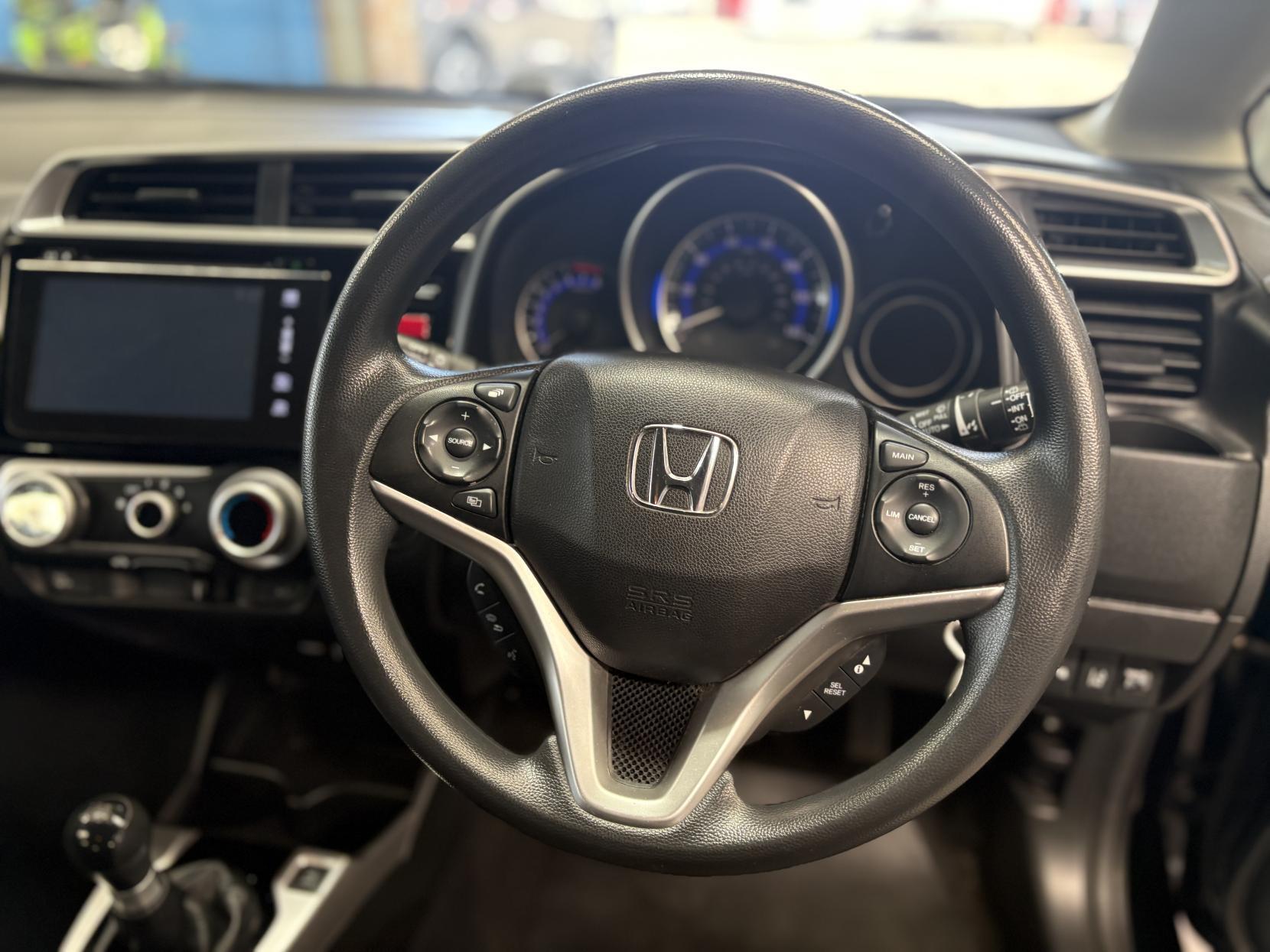 Honda Jazz - Image 12