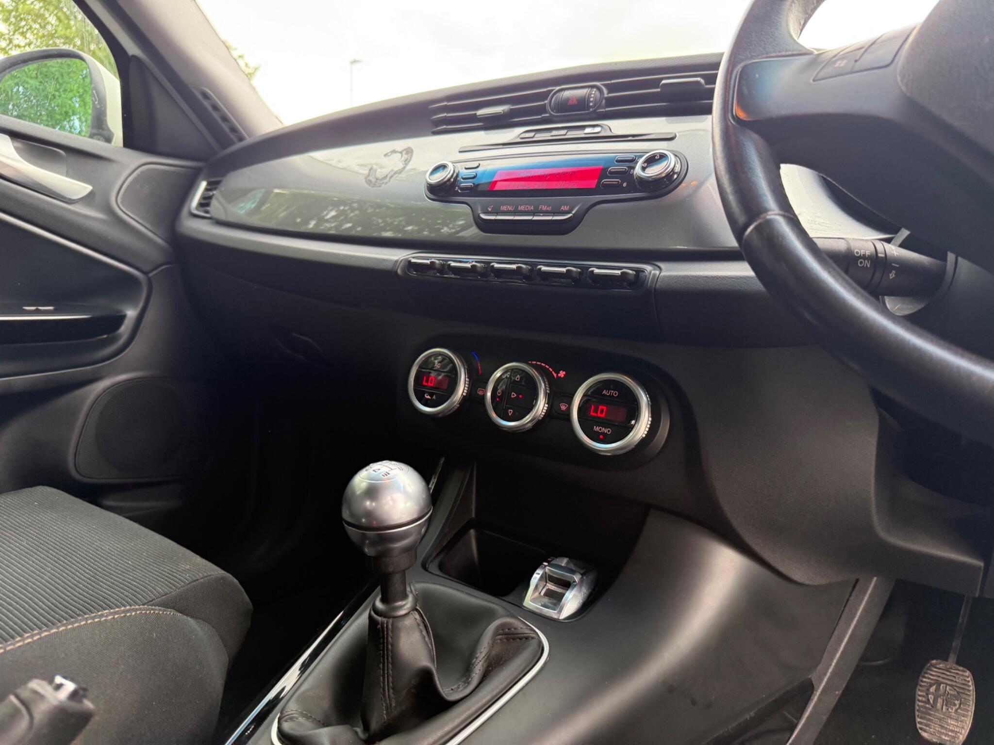 Alfa Romeo Giulietta - Image 10