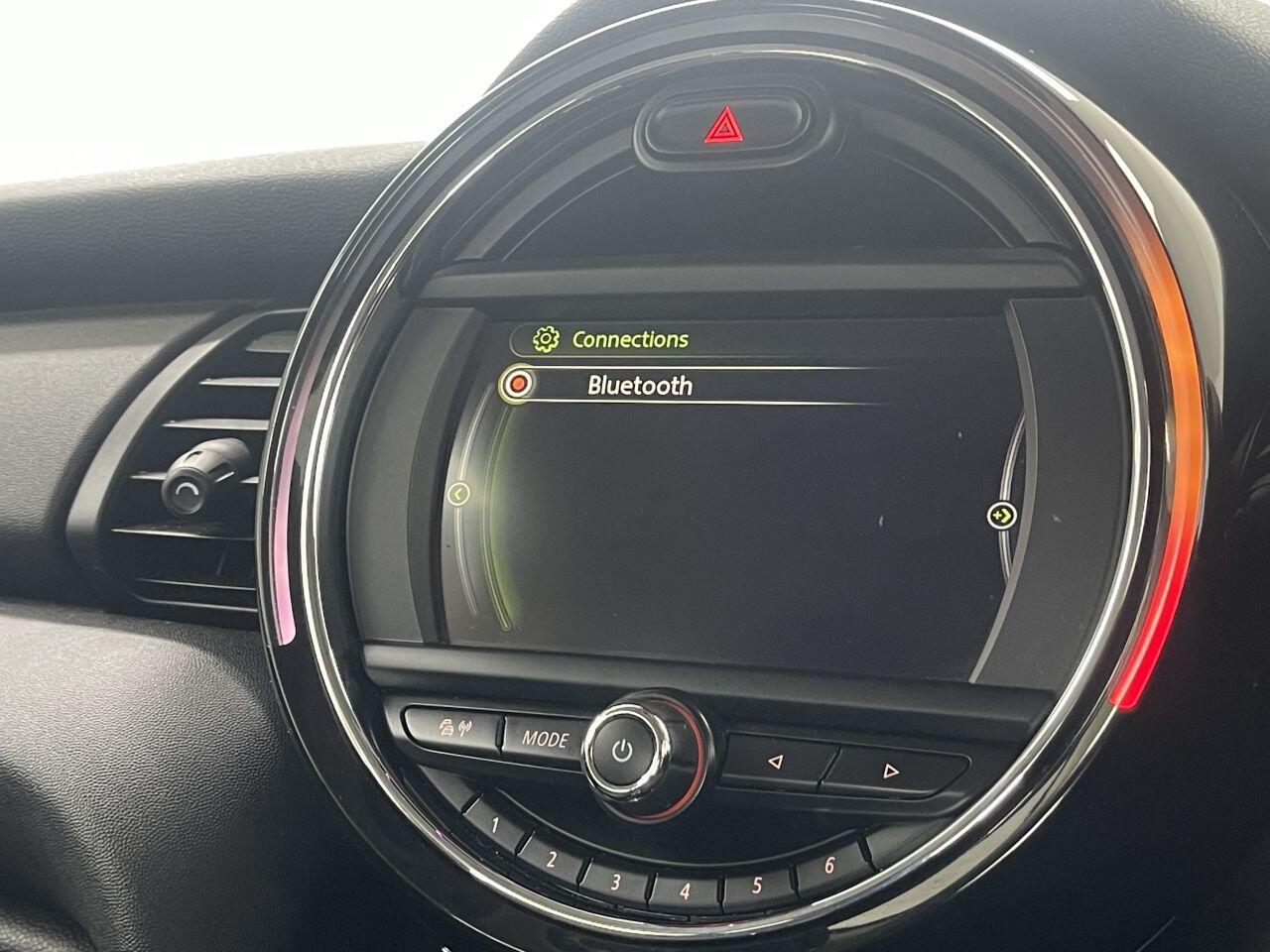 MINI Hatch - Image 25