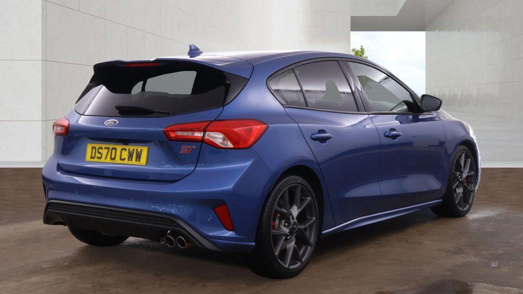Ford Focus - Image 6