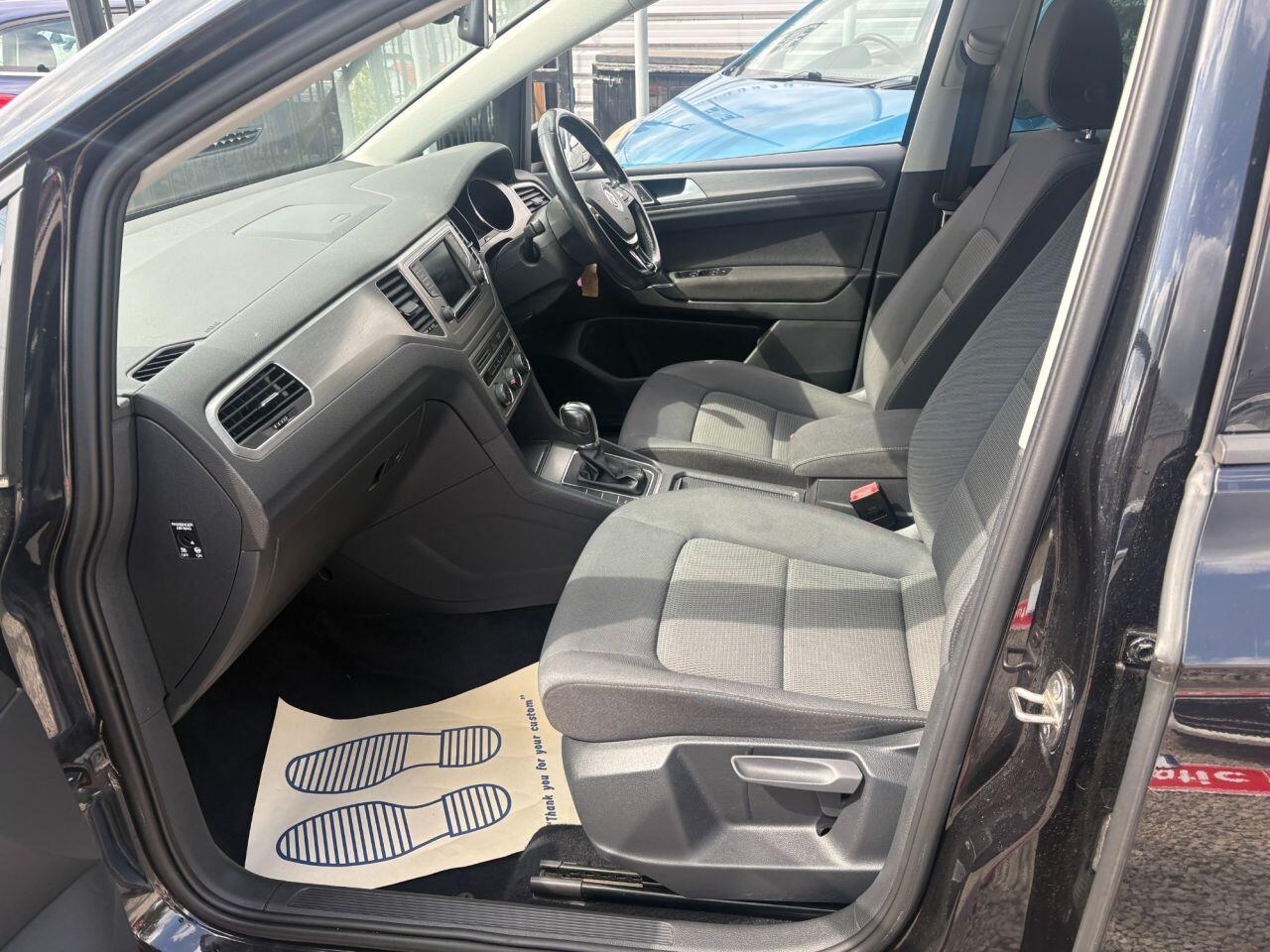 Volkswagen GOLF SV - Image 15