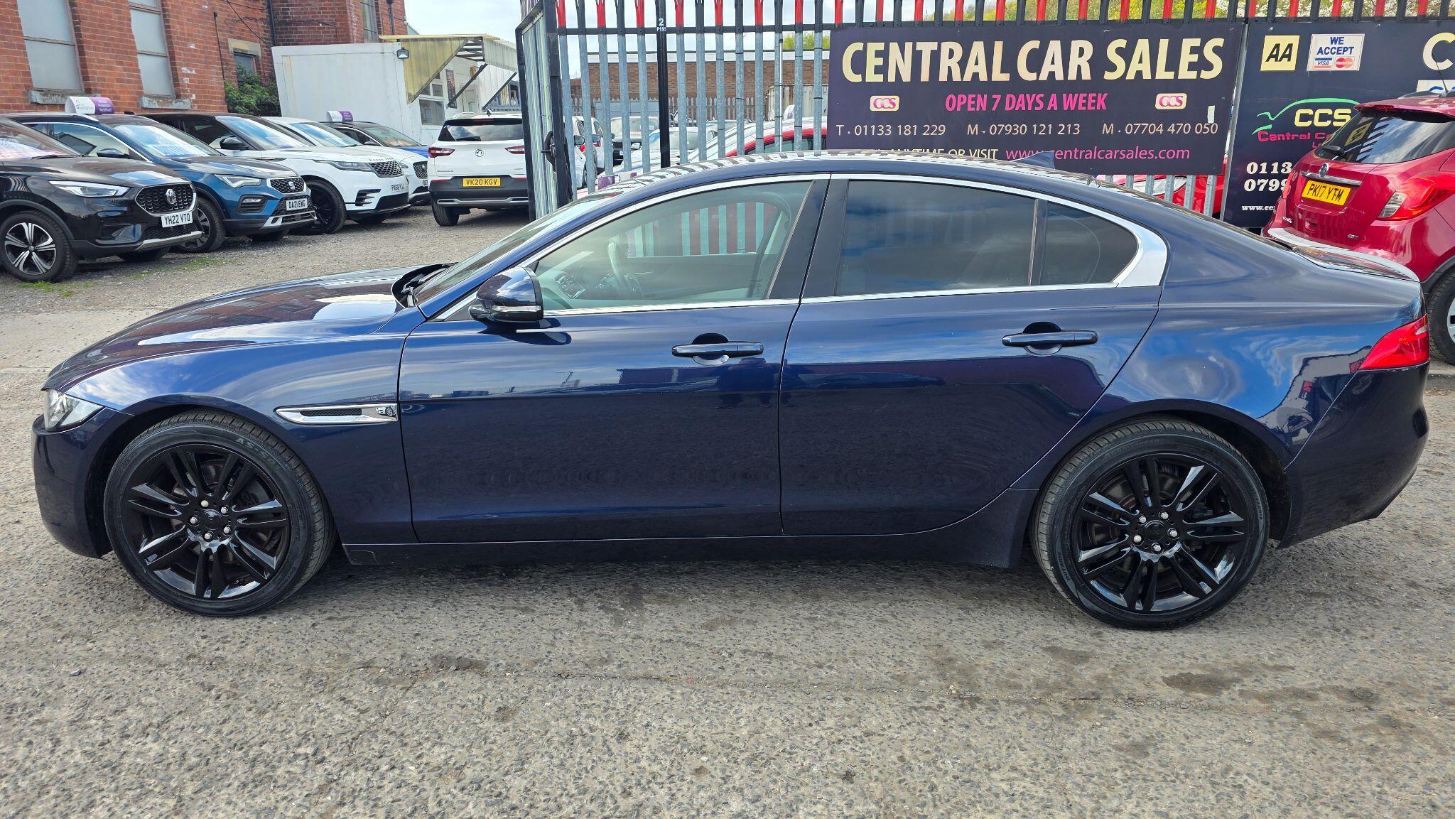 Jaguar XE - Image 12