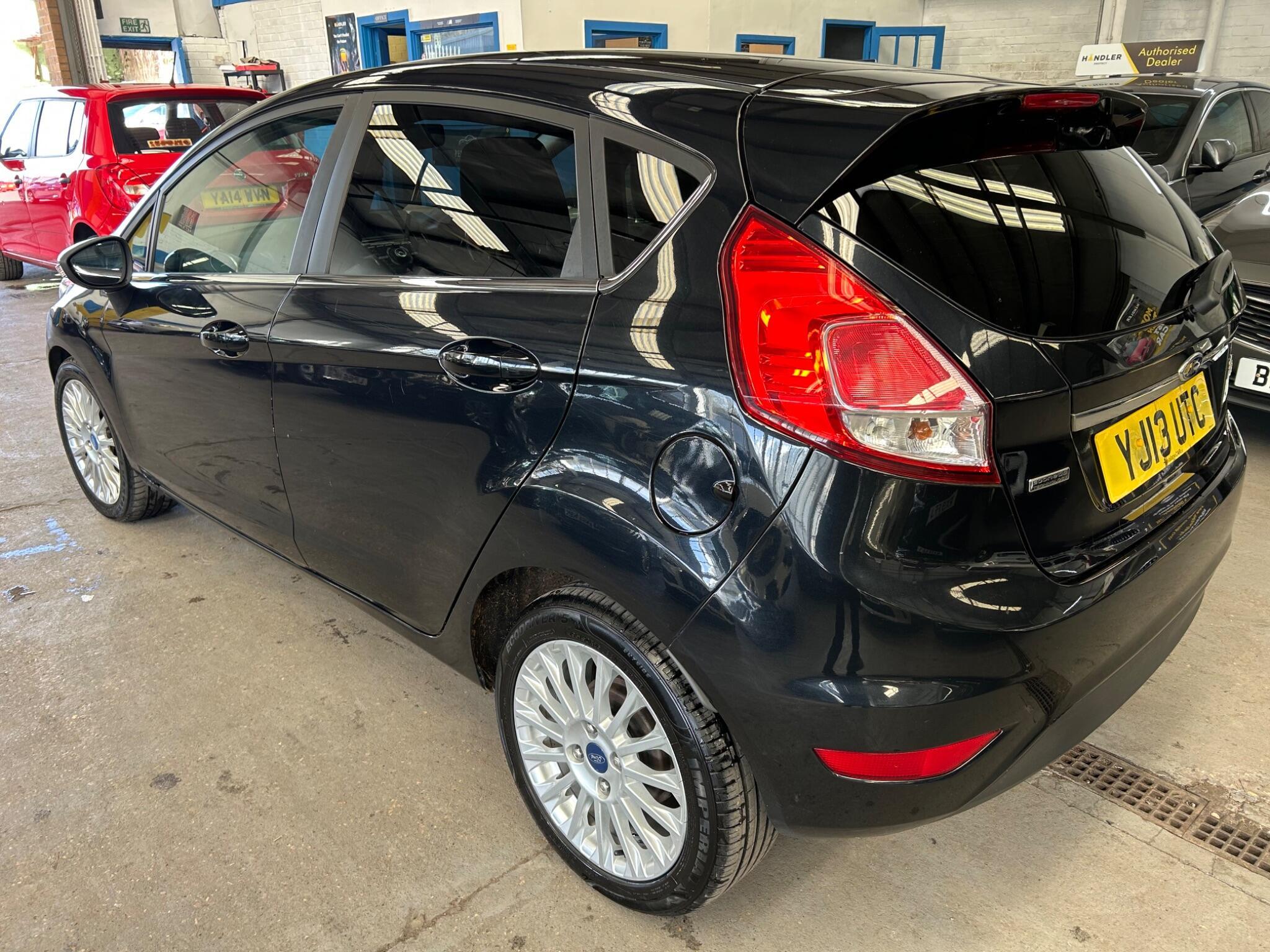 Ford Fiesta - Image 5