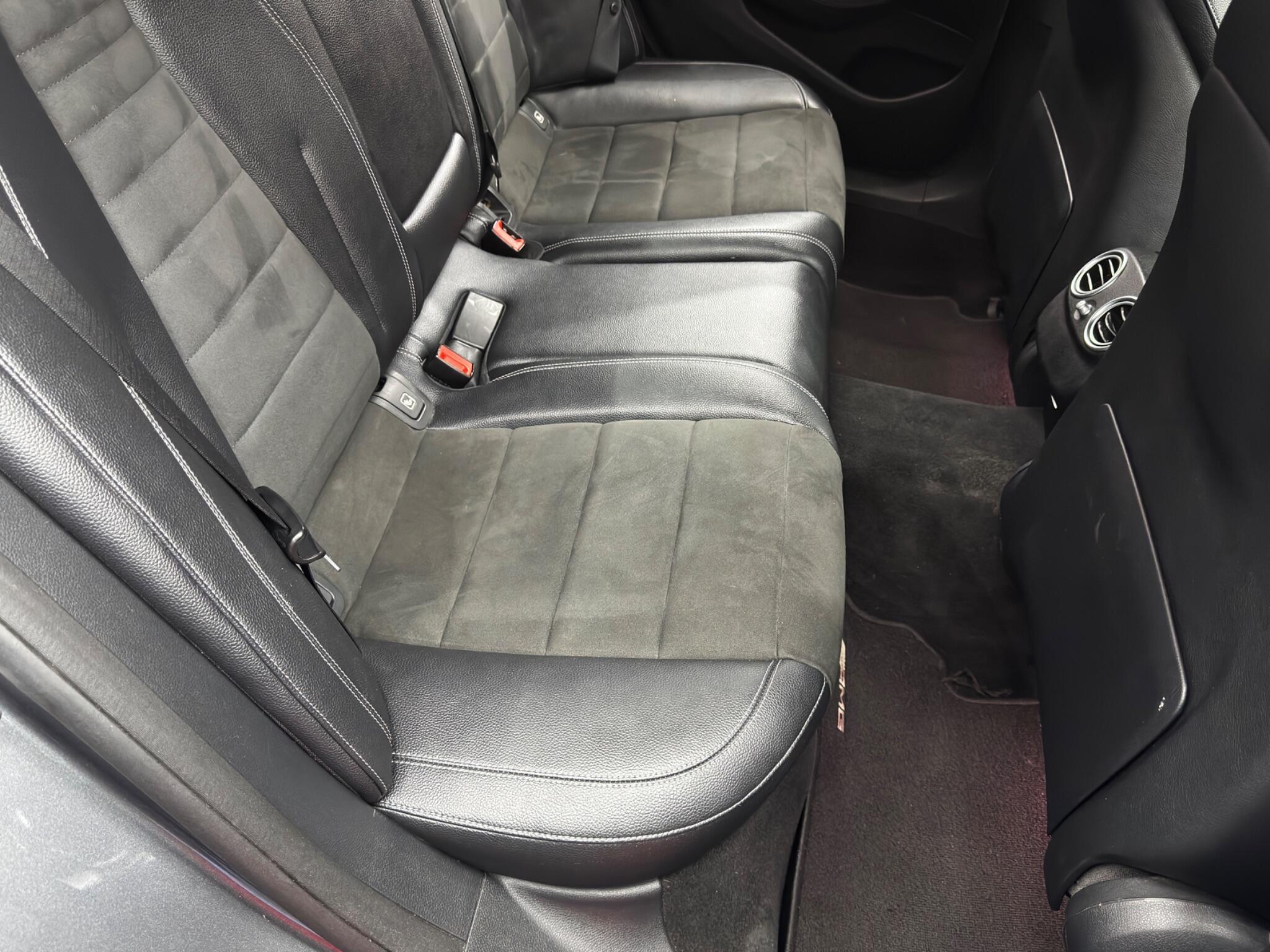 Mercedes E Class - Image 17