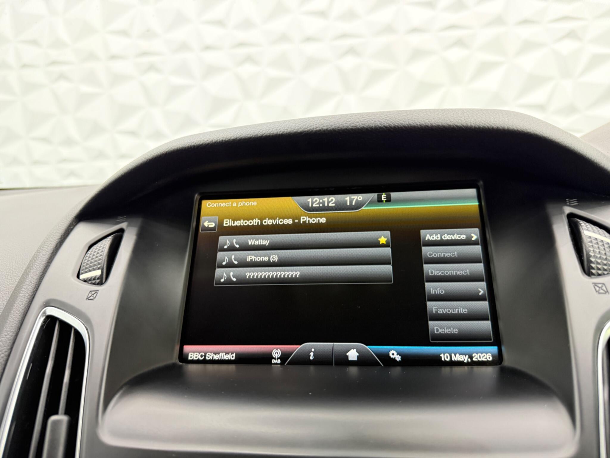 Ford Focus - Image 35
