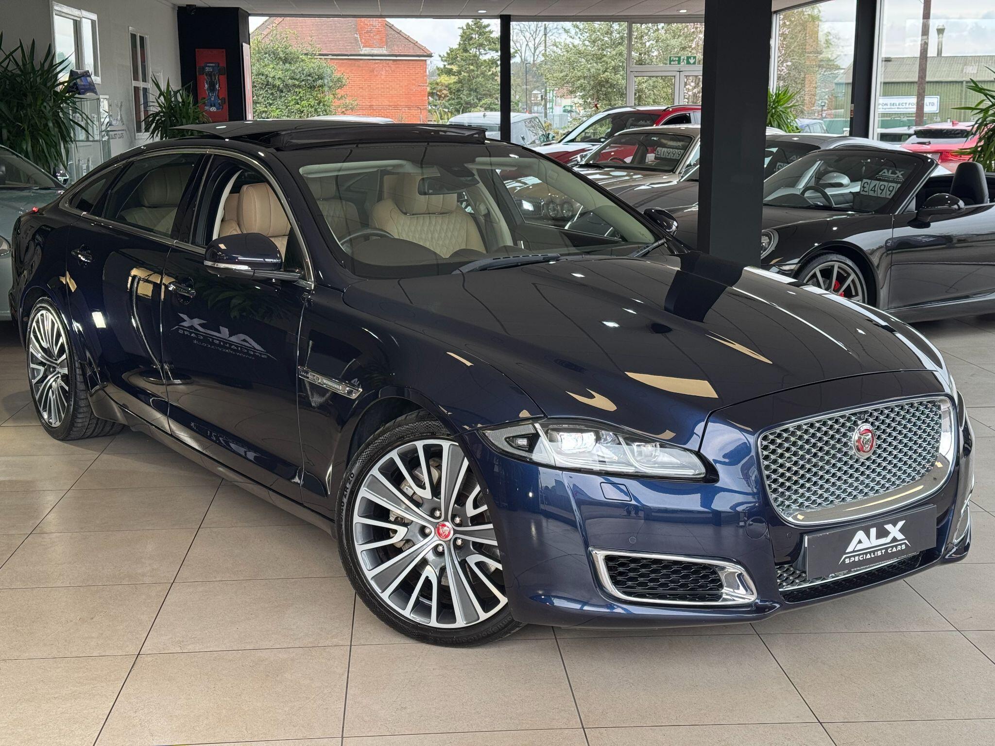 Jaguar XJ - Image 4