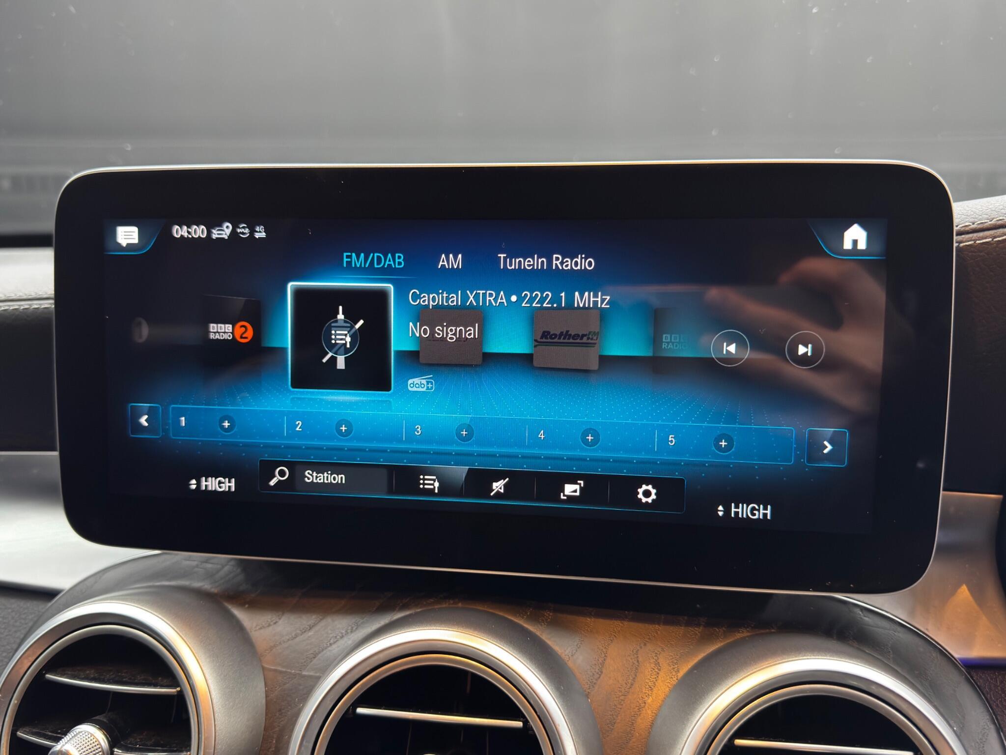 Mercedes GLC - Image 30