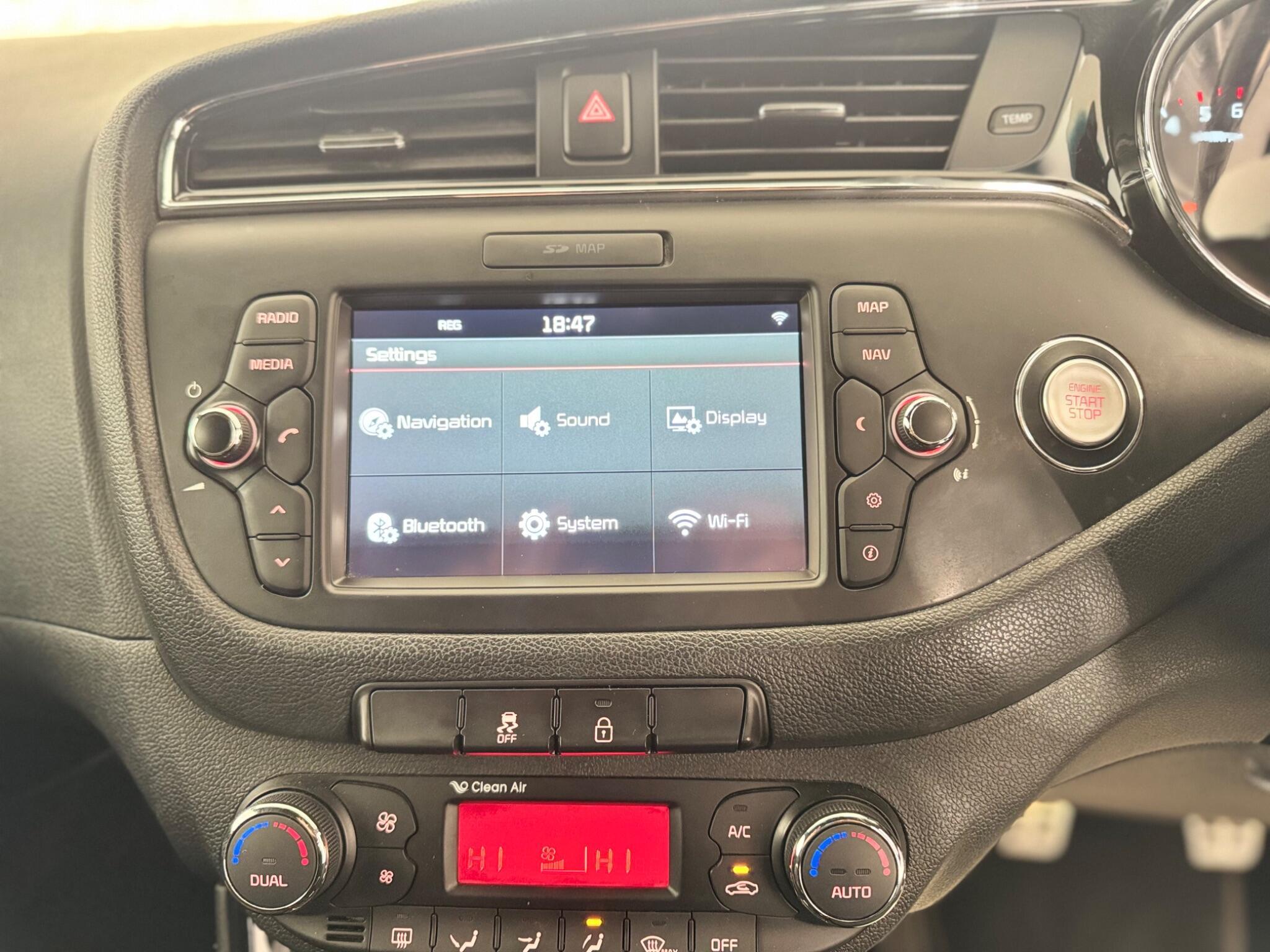 Kia ProCeed - Image 27