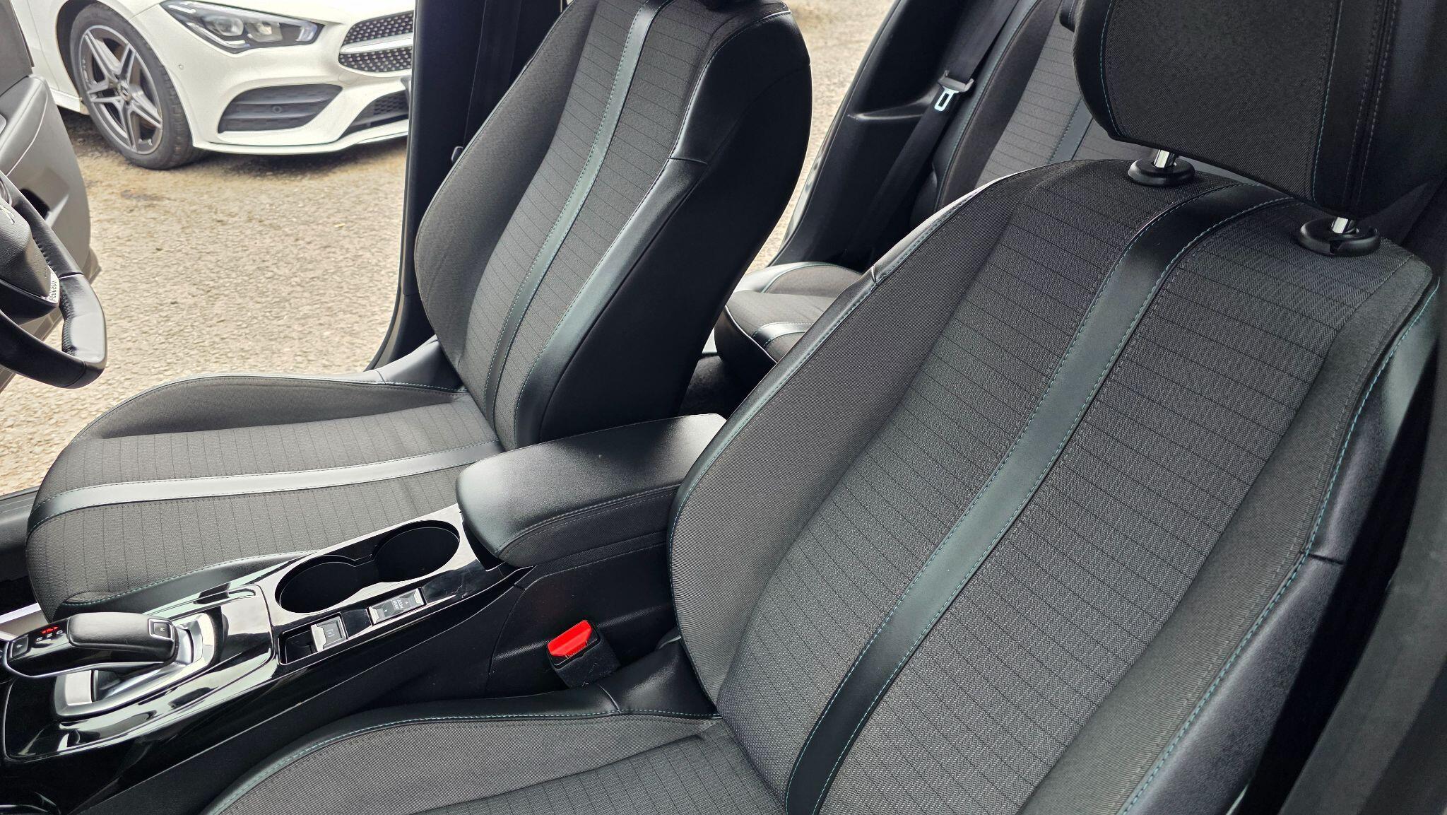 Peugeot 208 - Image 34