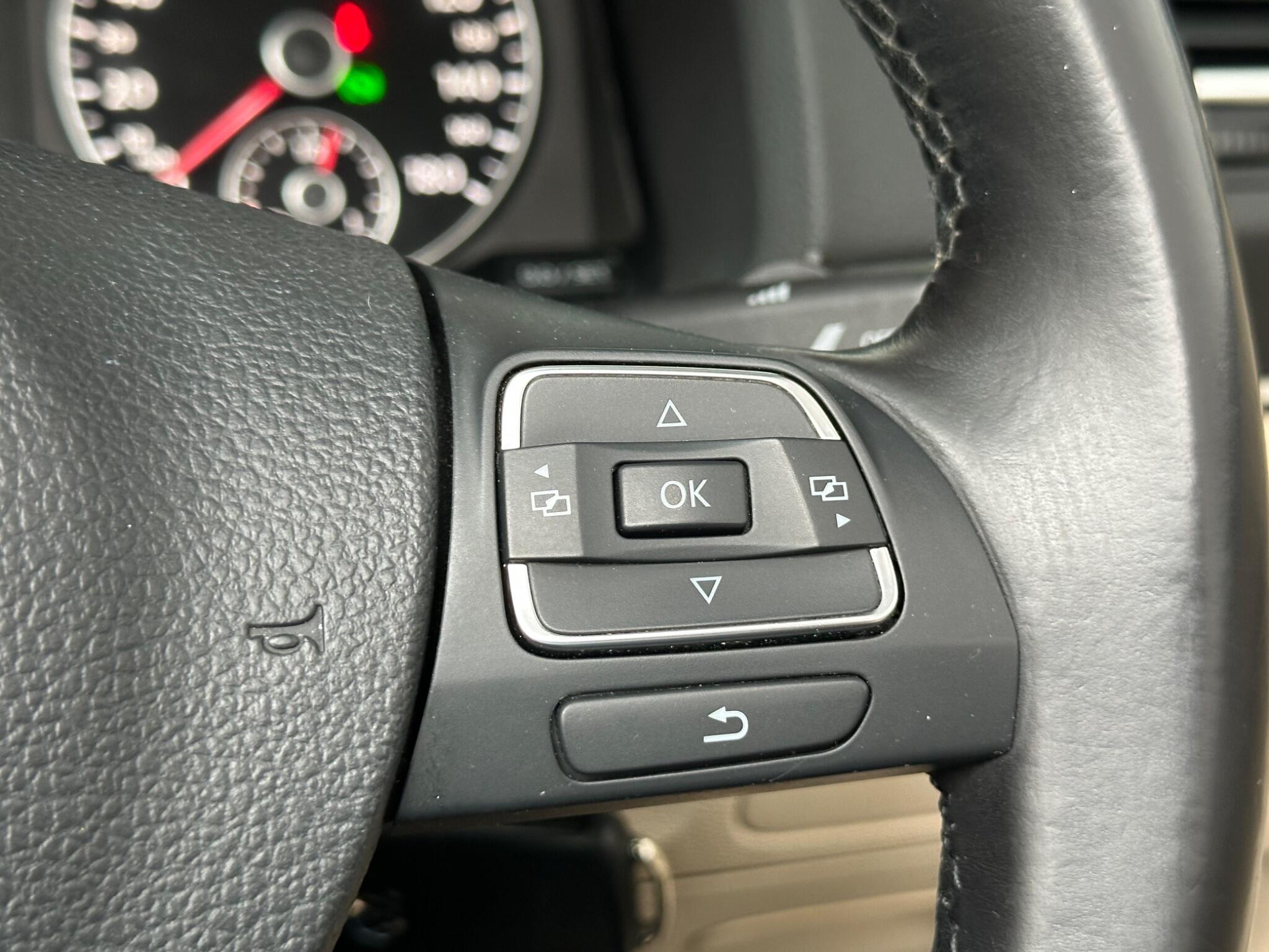 Volkswagen EOS - Image 18