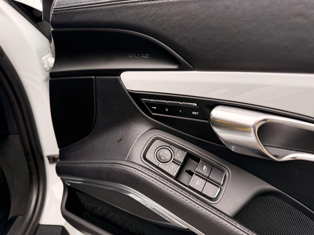 Porsche 911 - Image 49