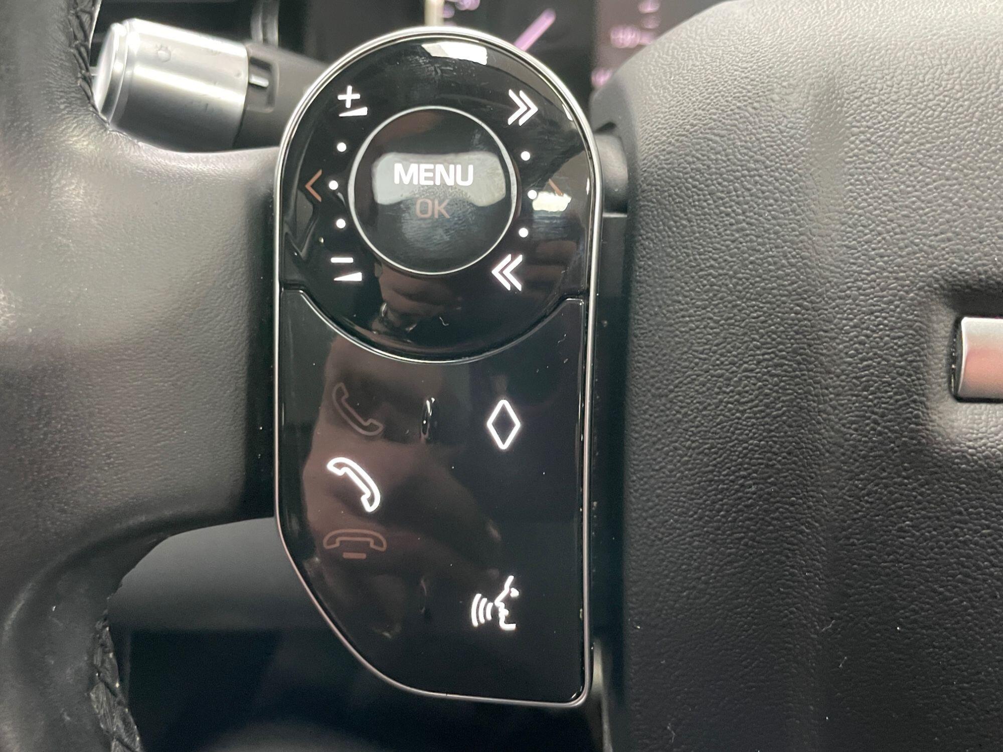 Land Rover DISCOVERY SPORT - Image 35