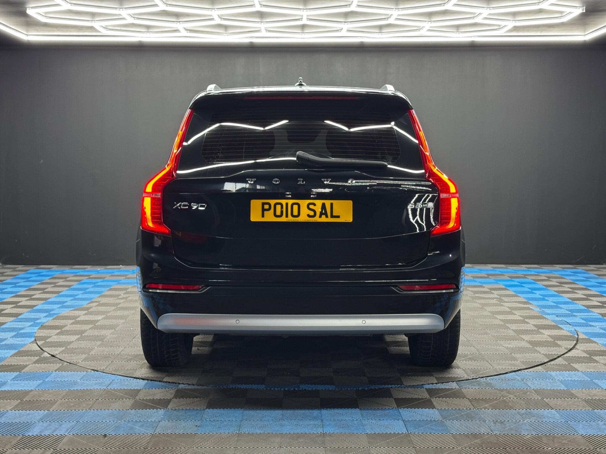 Volvo XC90 - Image 6