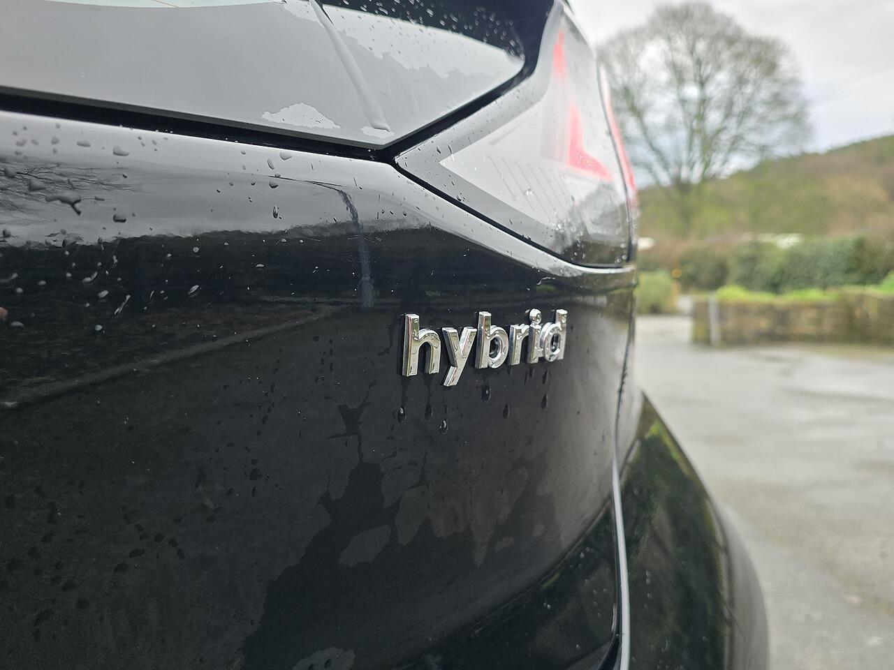 Hyundai Ioniq - Image 23