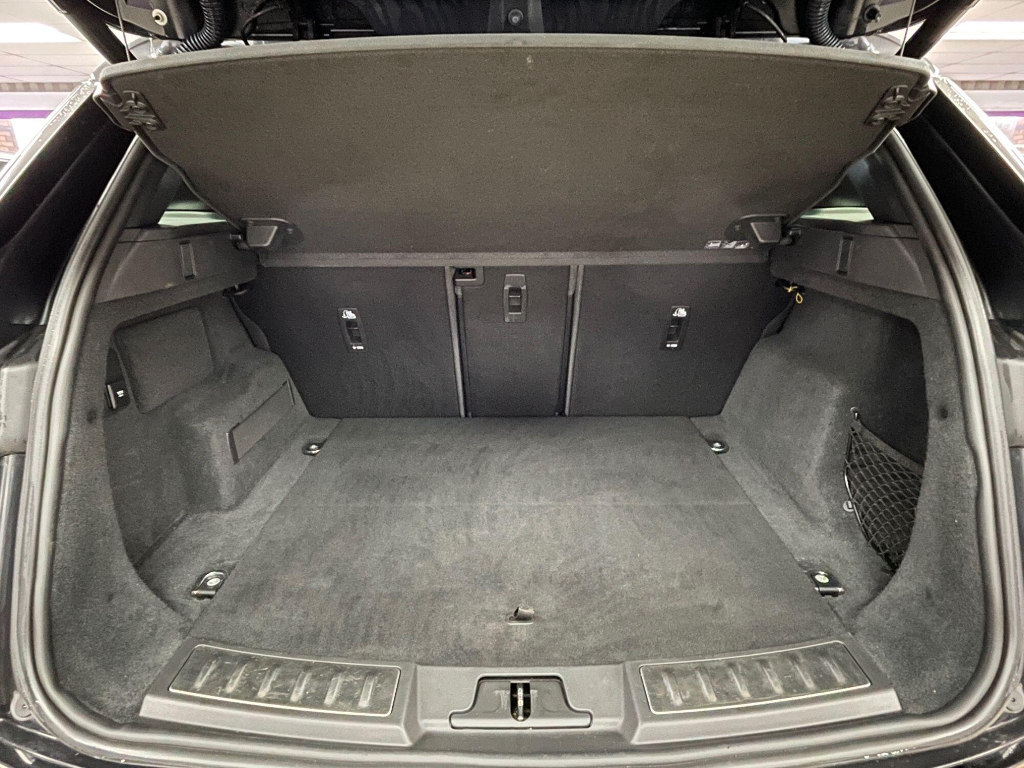 Land Rover Range Rover Evoque - Image 17