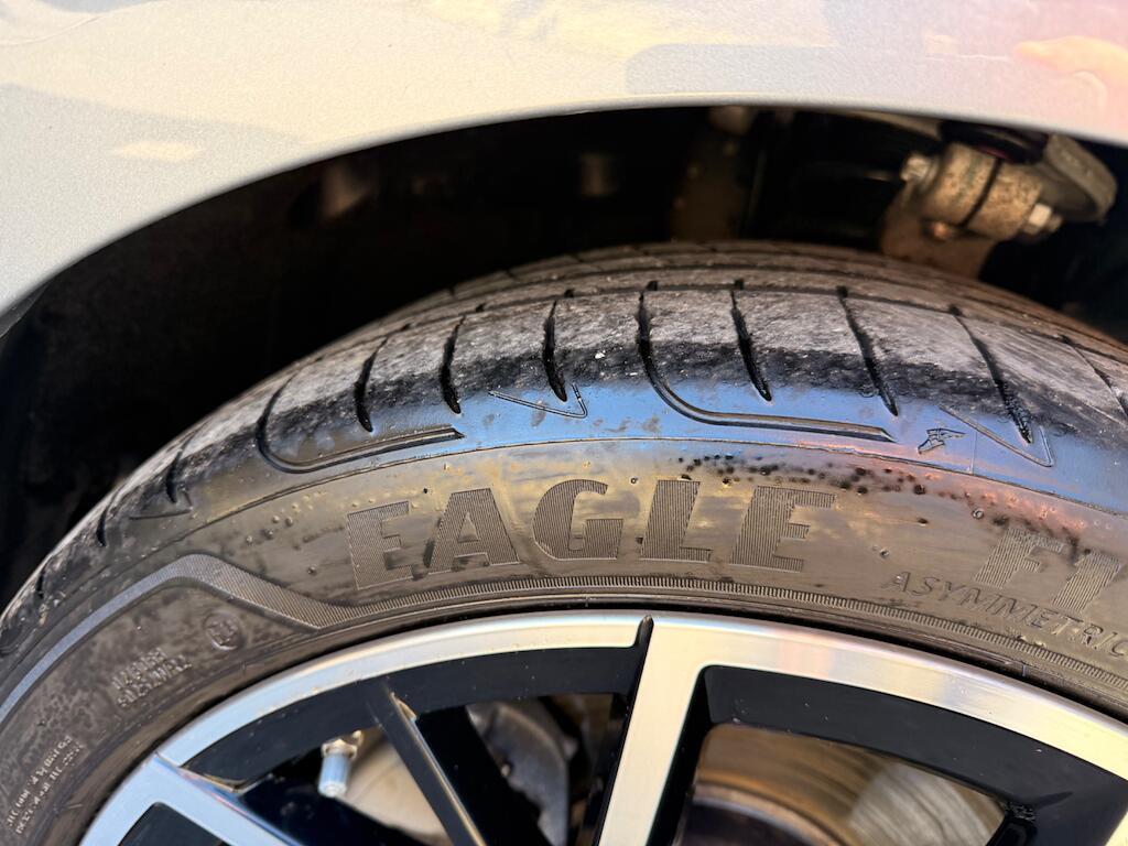 BMW 5 Series - Image 20