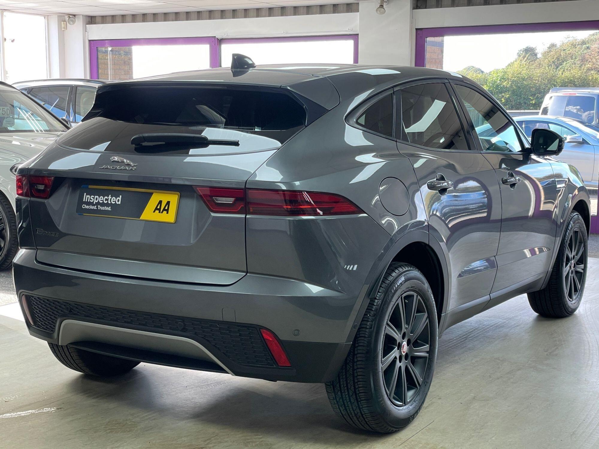 Jaguar E-Pace - Image 10