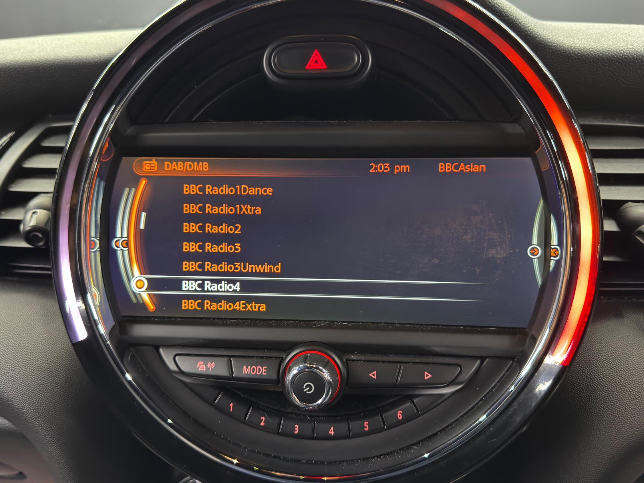 MINI Hatch - Image 28