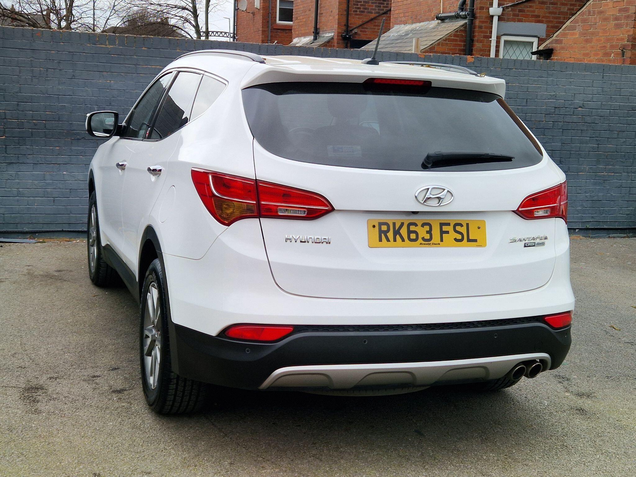 Hyundai Santa Fe - Image 11