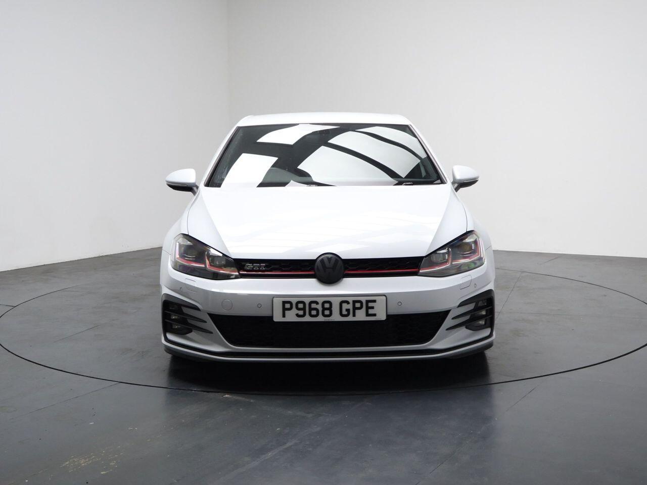 Volkswagen Golf - Image 5
