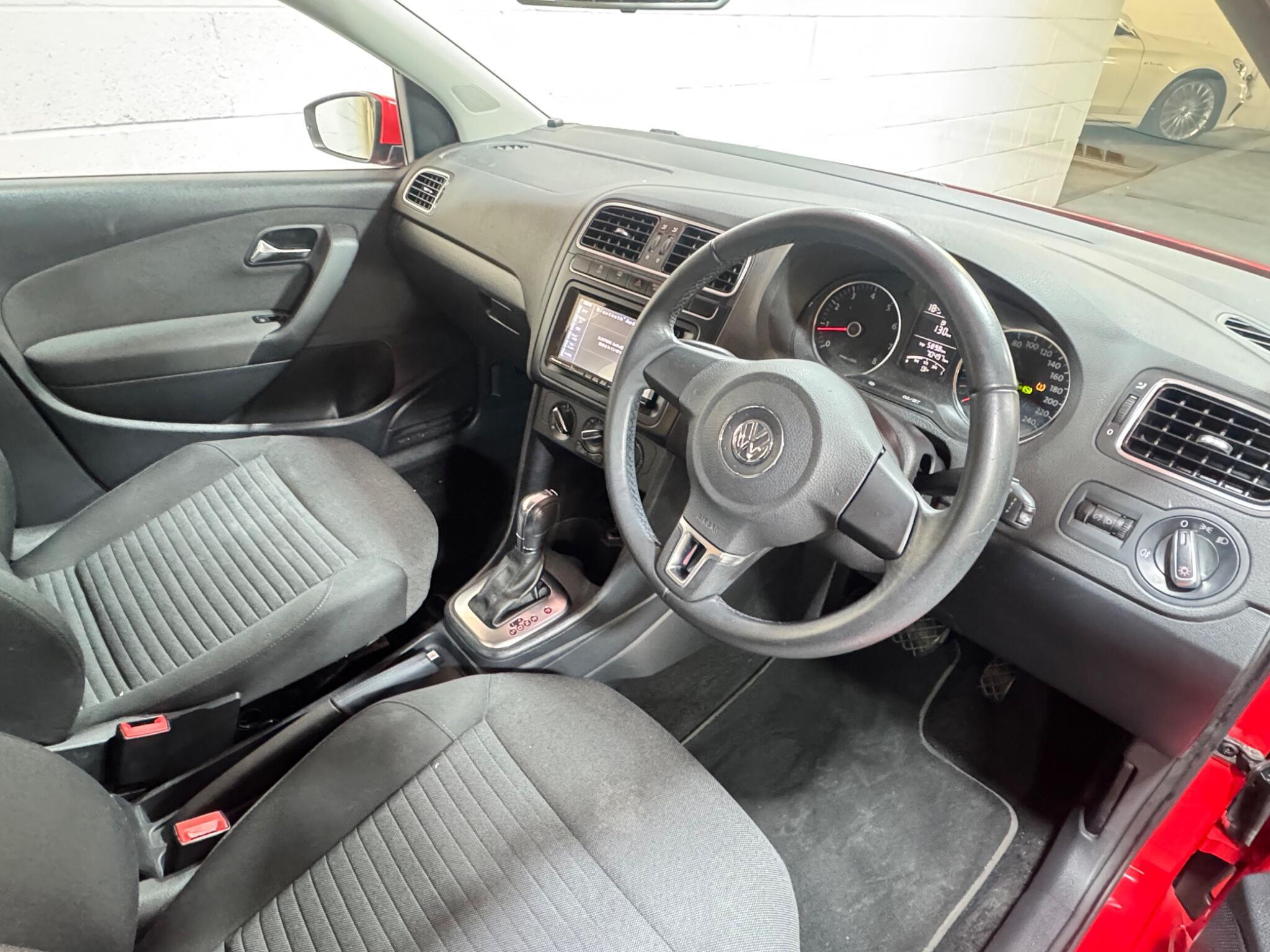 Volkswagen Polo - Image 8
