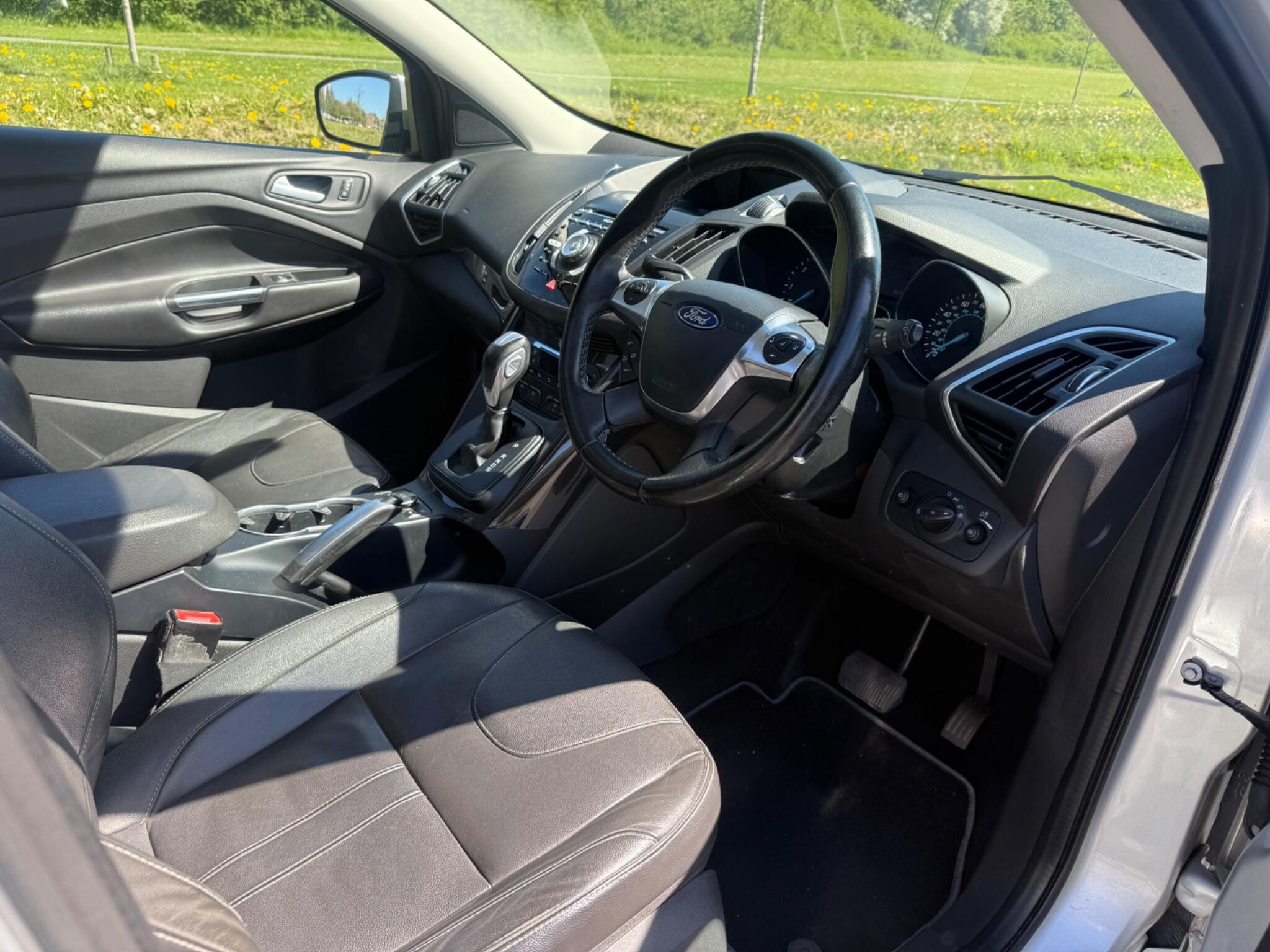 Ford Kuga - Image 17