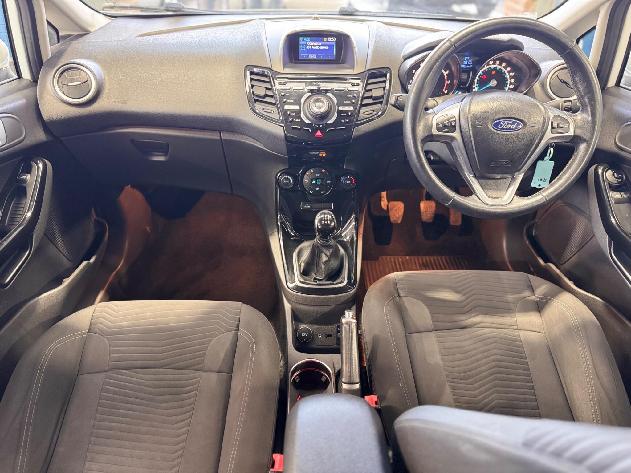 Ford Fiesta - Image 40
