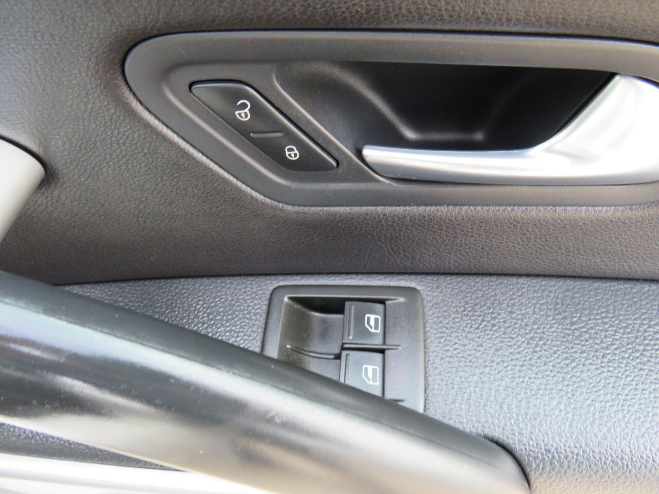 Volkswagen Scirocco - Image 20