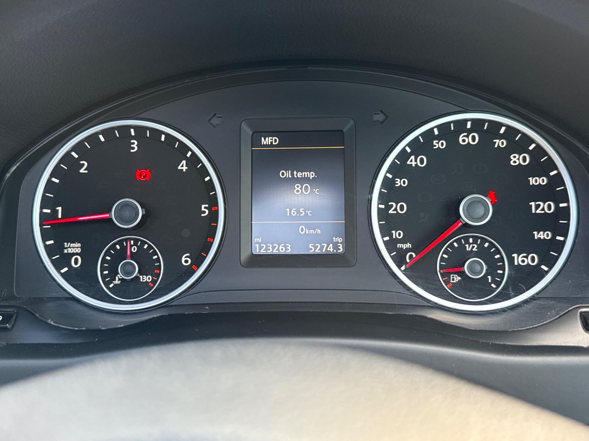 Volkswagen Tiguan - Image 33