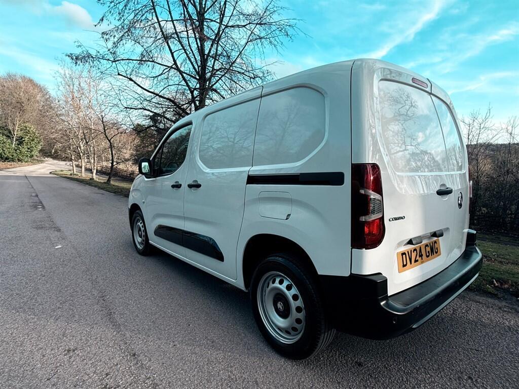 Vauxhall Combo - Image 7