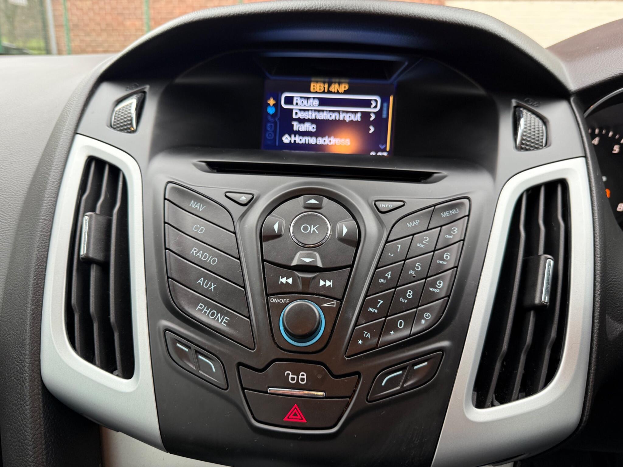 Ford Focus - Image 15