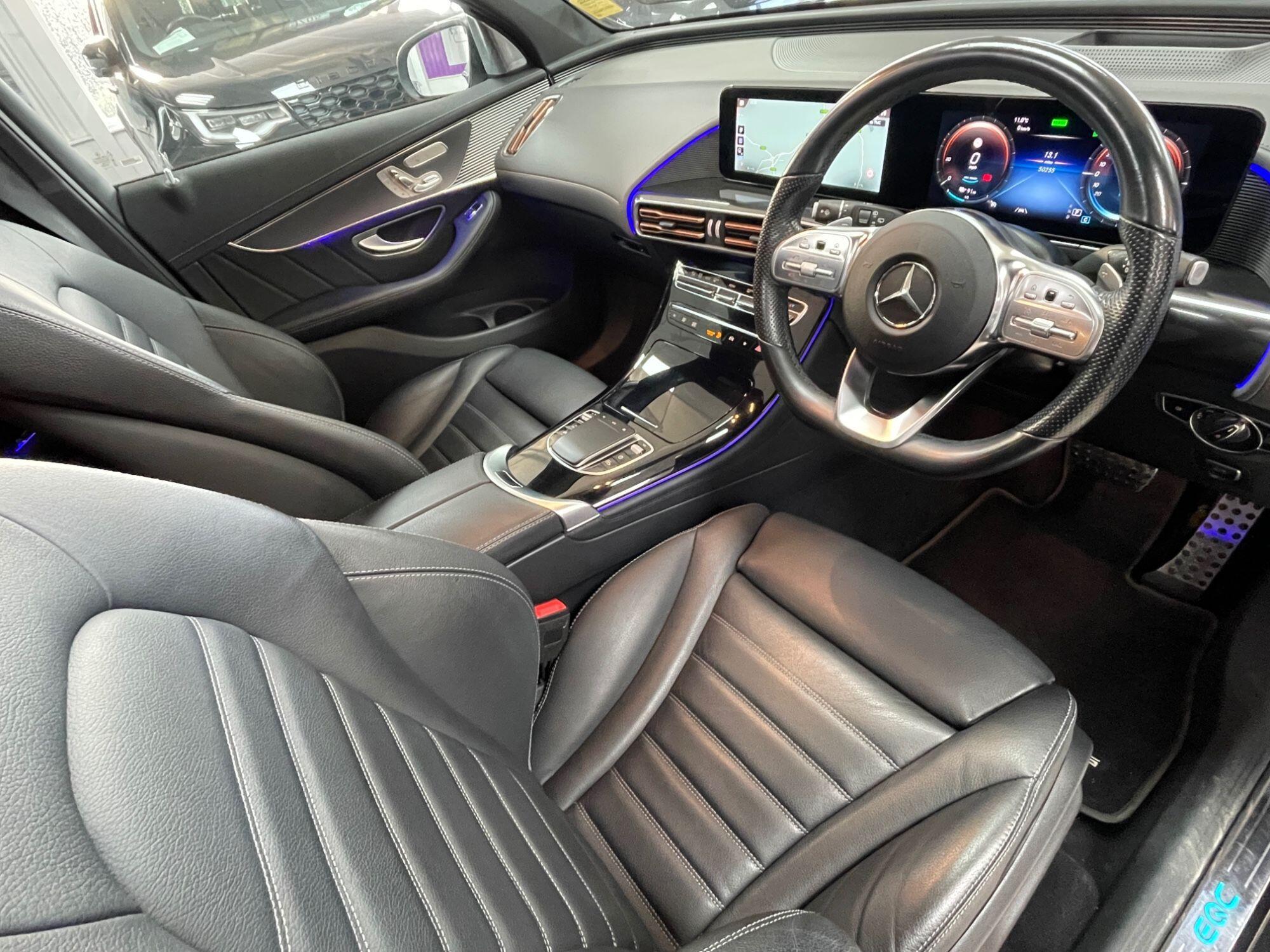 Mercedes Eqc - Image 21