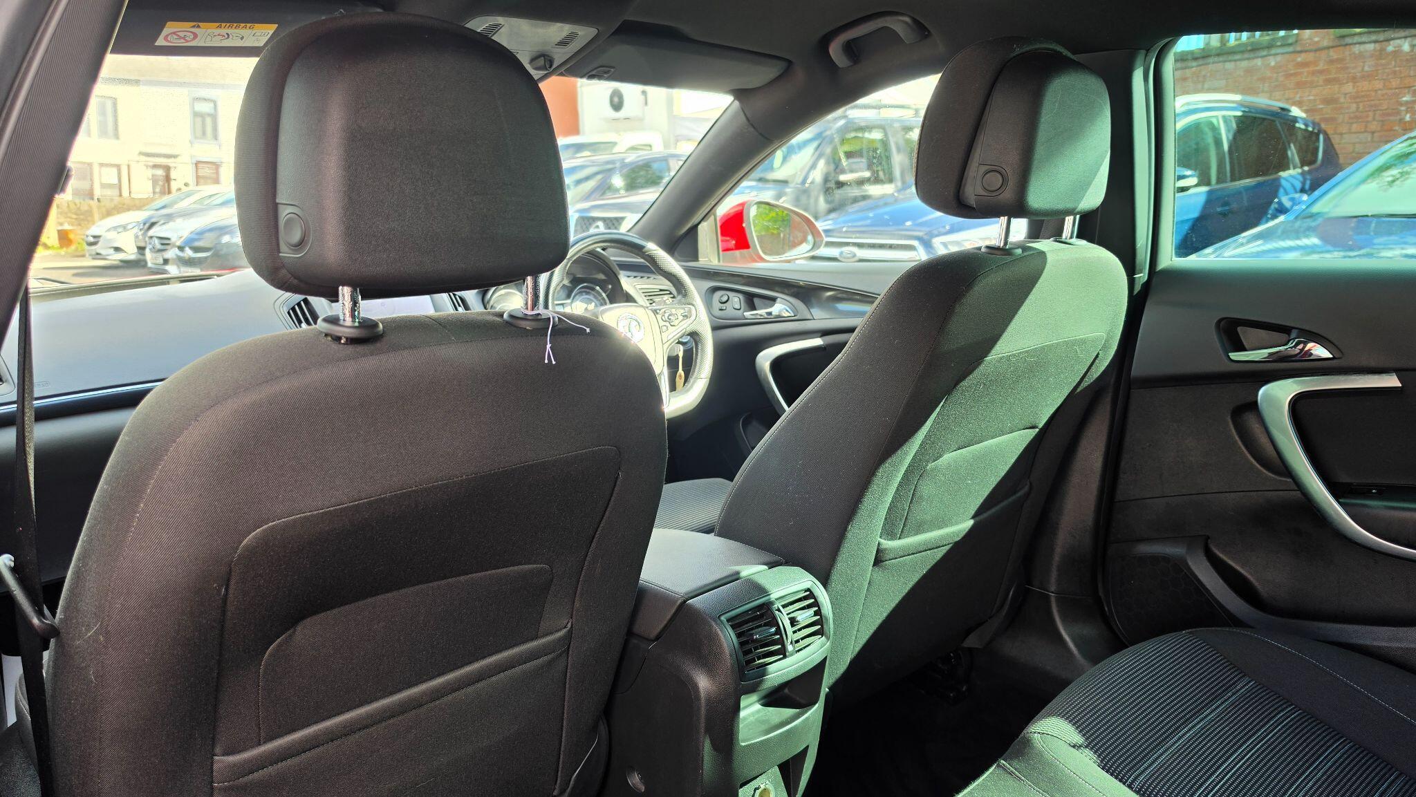 Vauxhall Insignia - Image 17