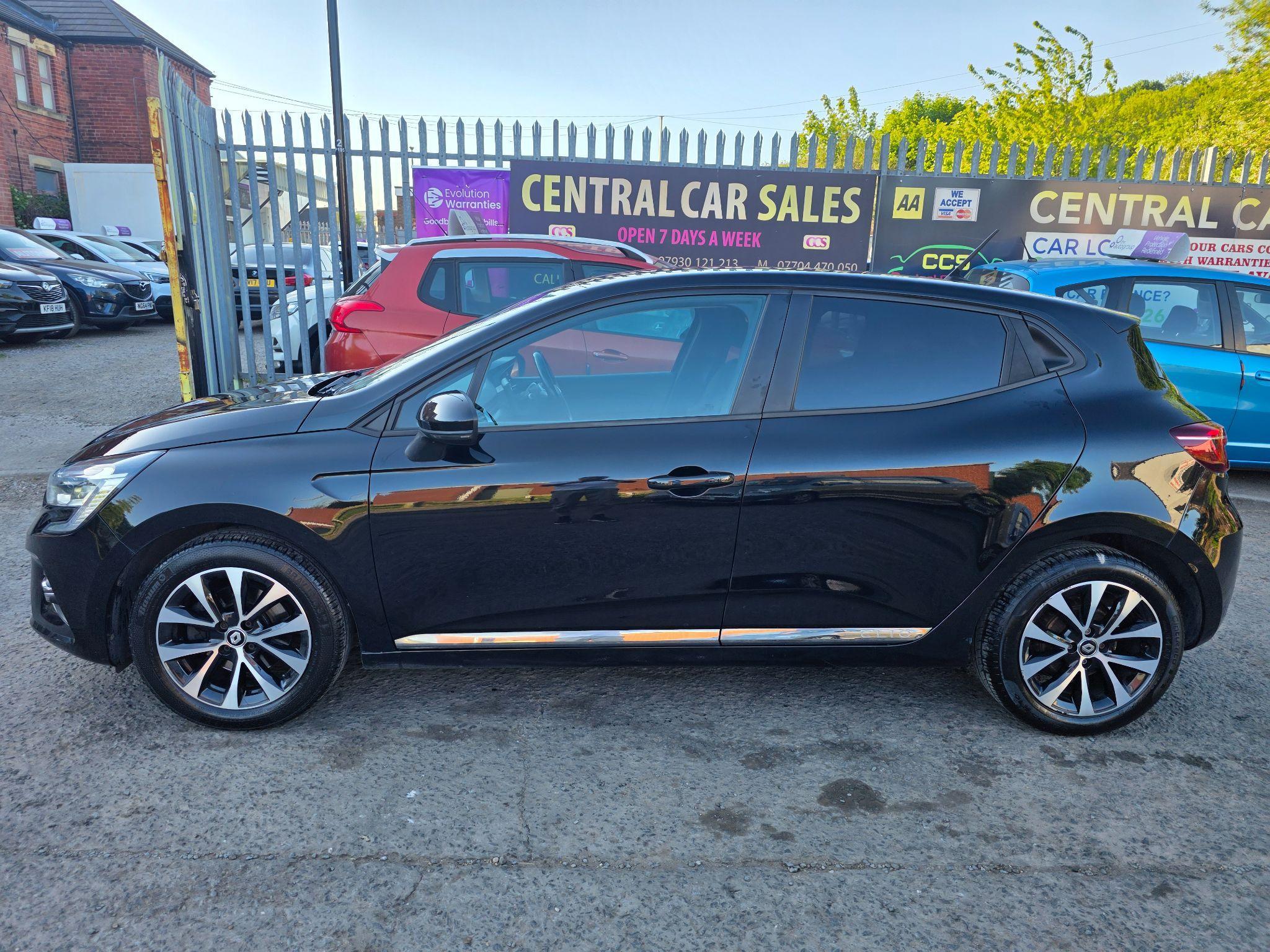 Renault Clio - Image 12