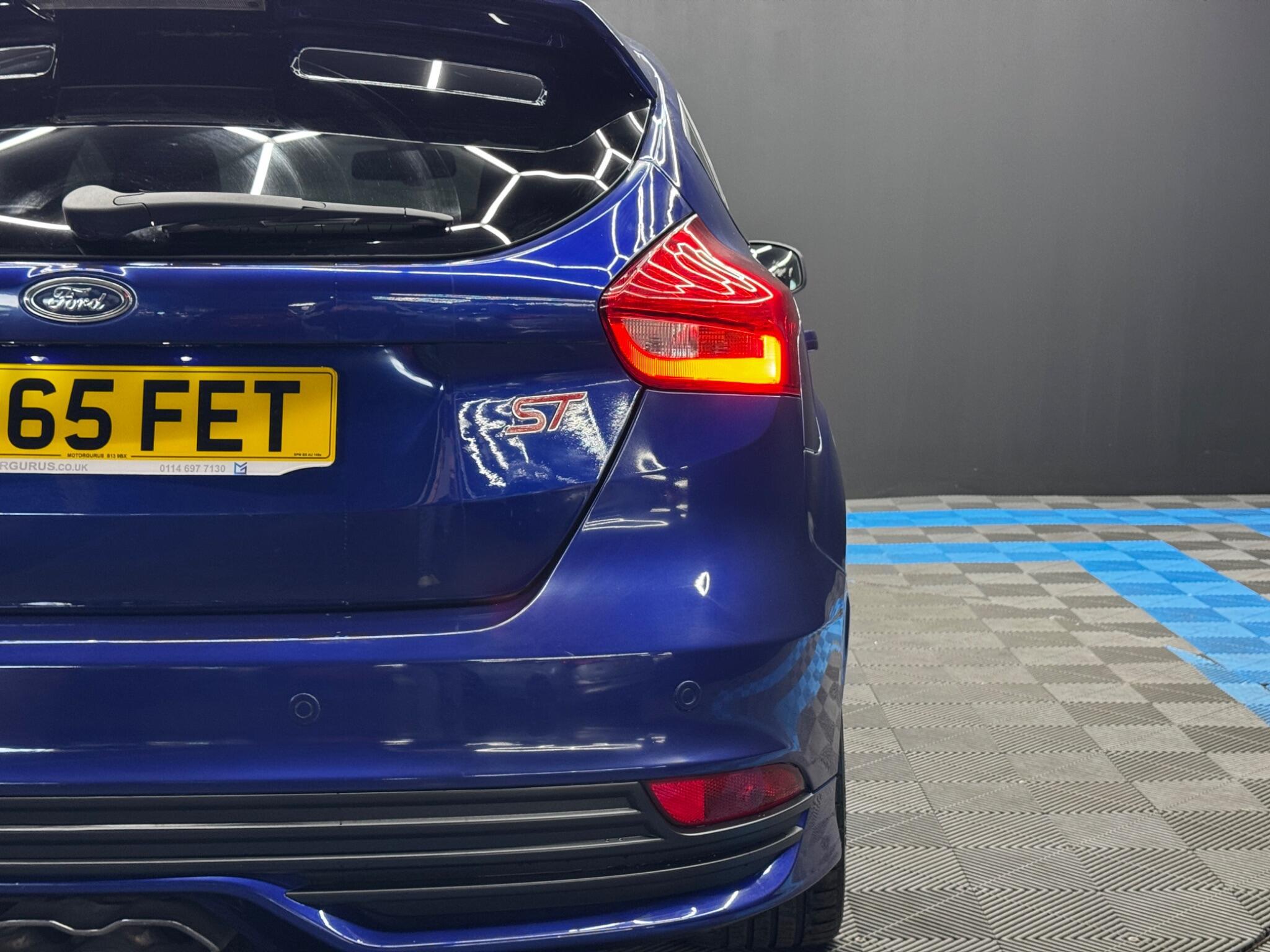 Ford Focus - Image 43