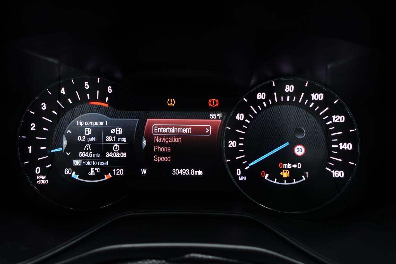 Ford Mondeo - Image 31